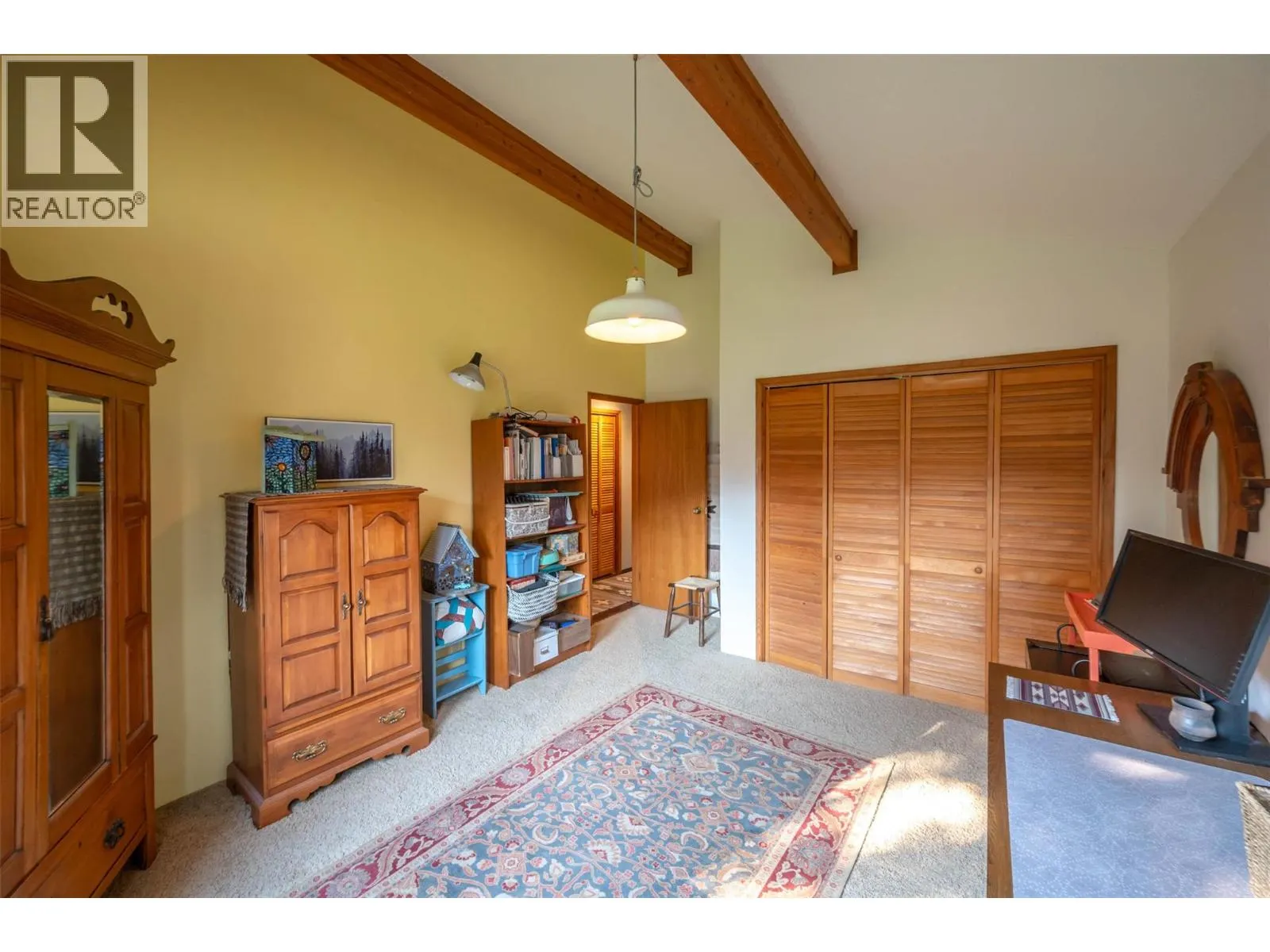 975 Heron Court