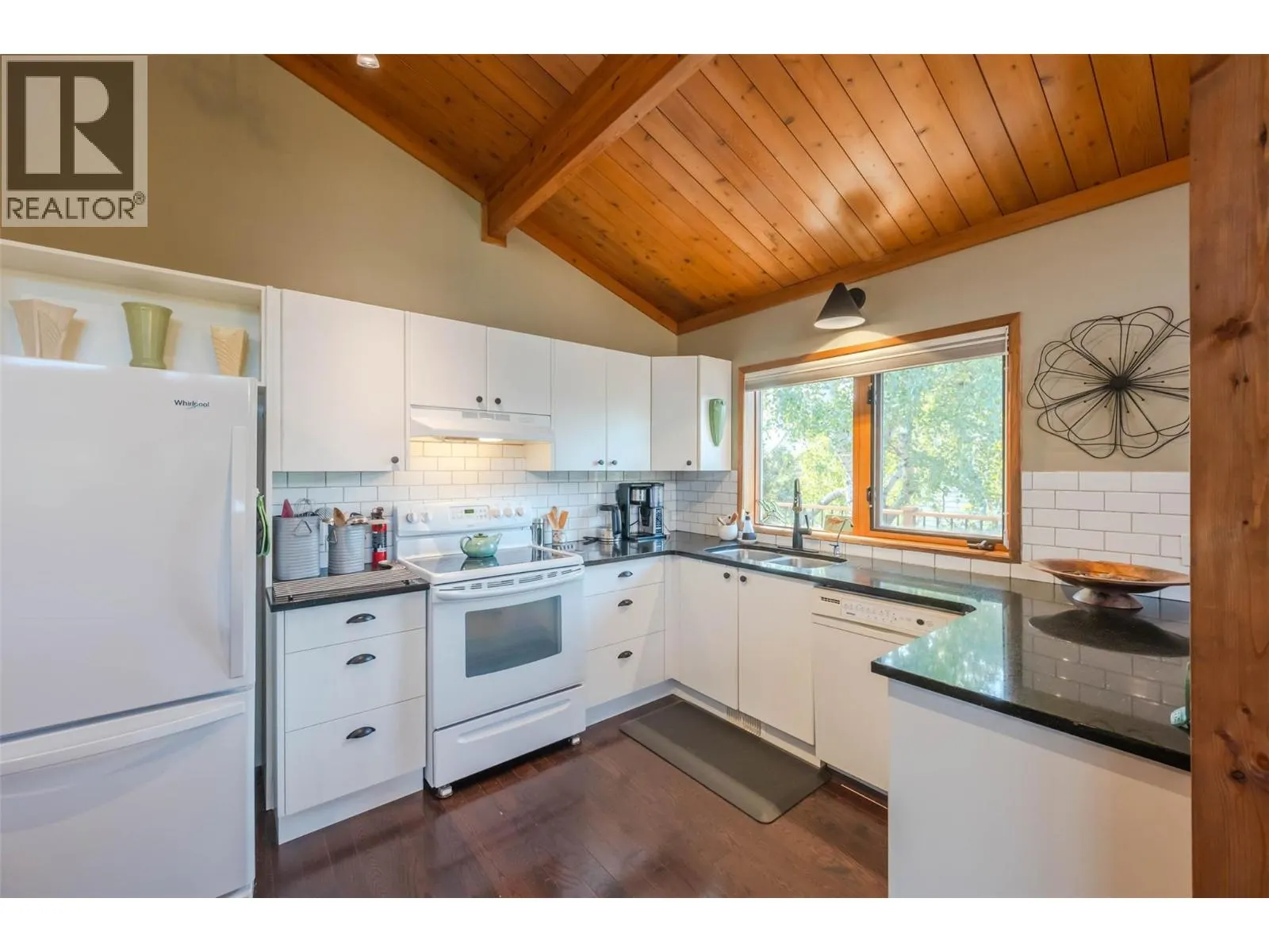 975 Heron Court