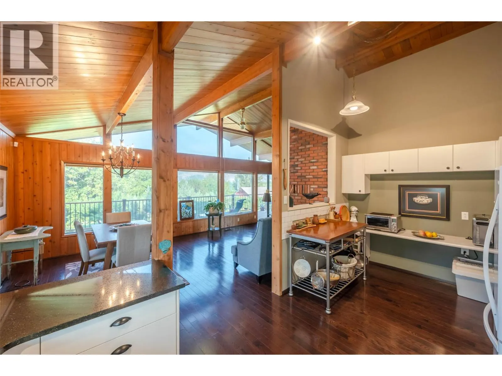 975 Heron Court