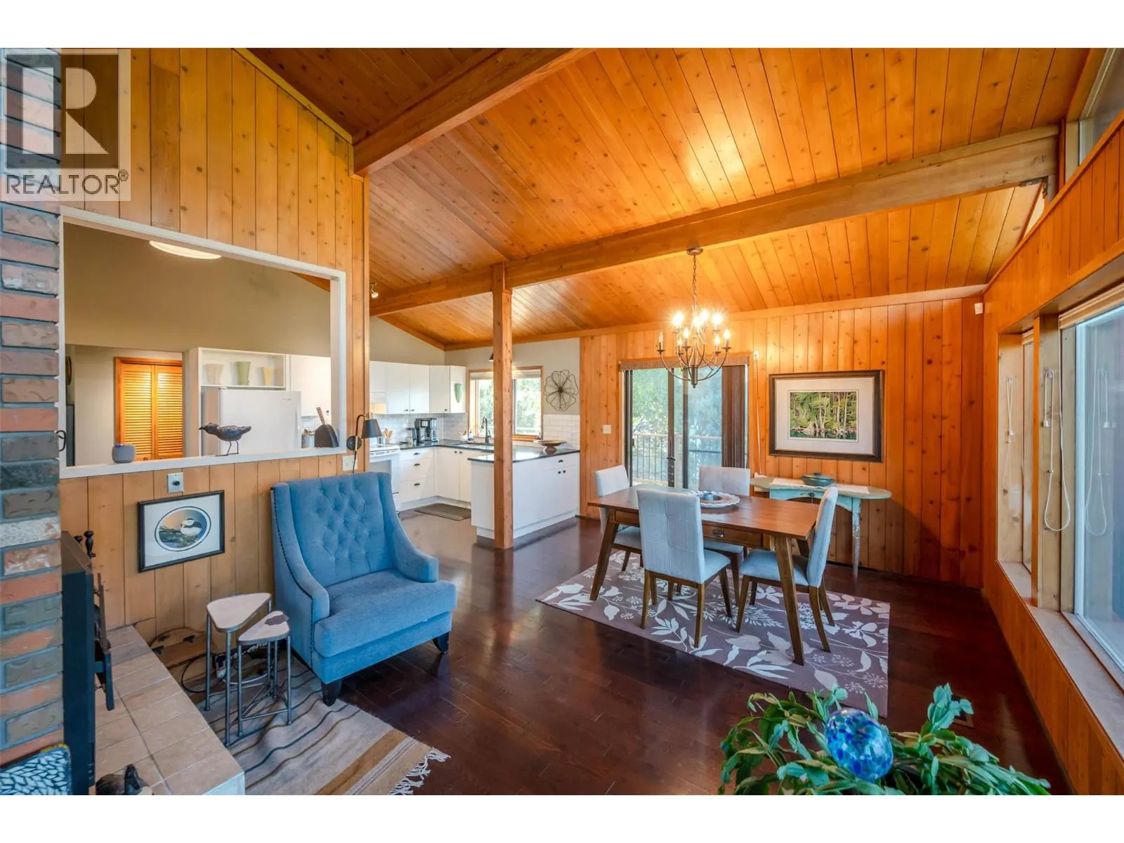 975 Heron Court