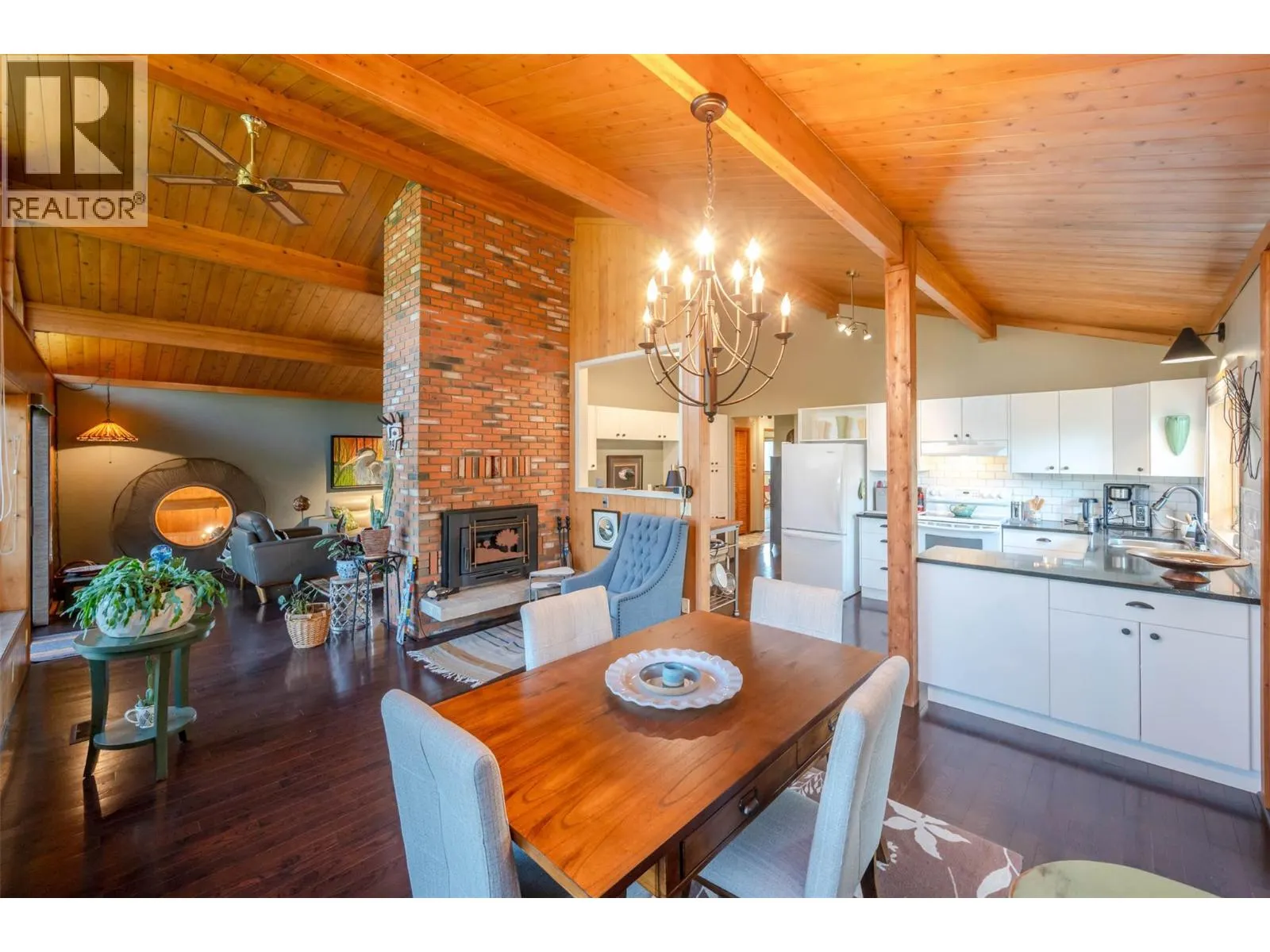 975 Heron Court