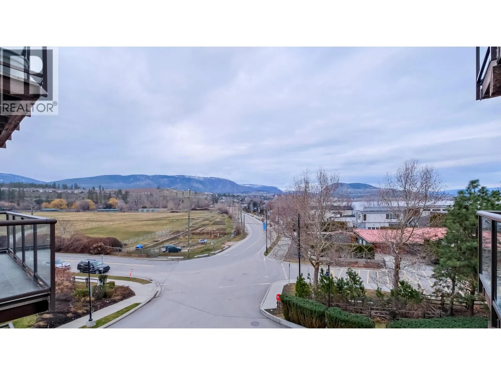 4205 Gellatly Road Unit# 304