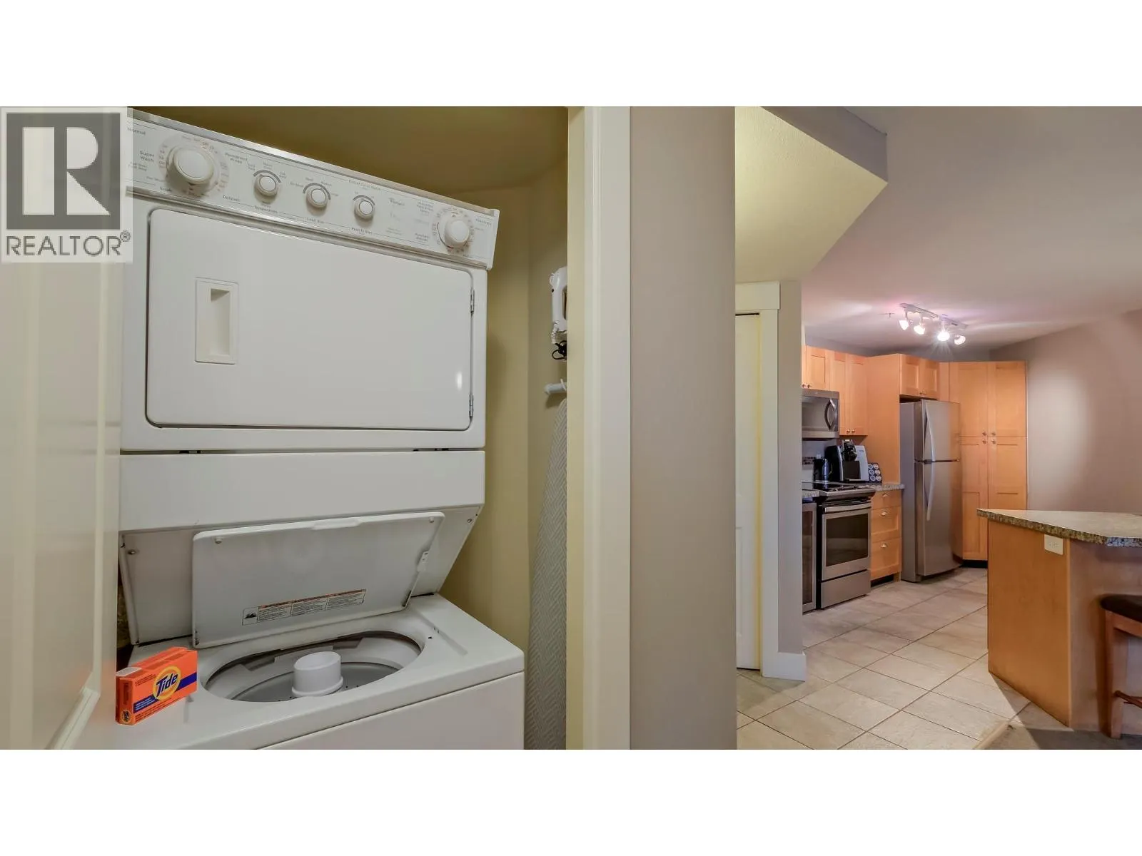 4205 Gellatly Road Unit# 304