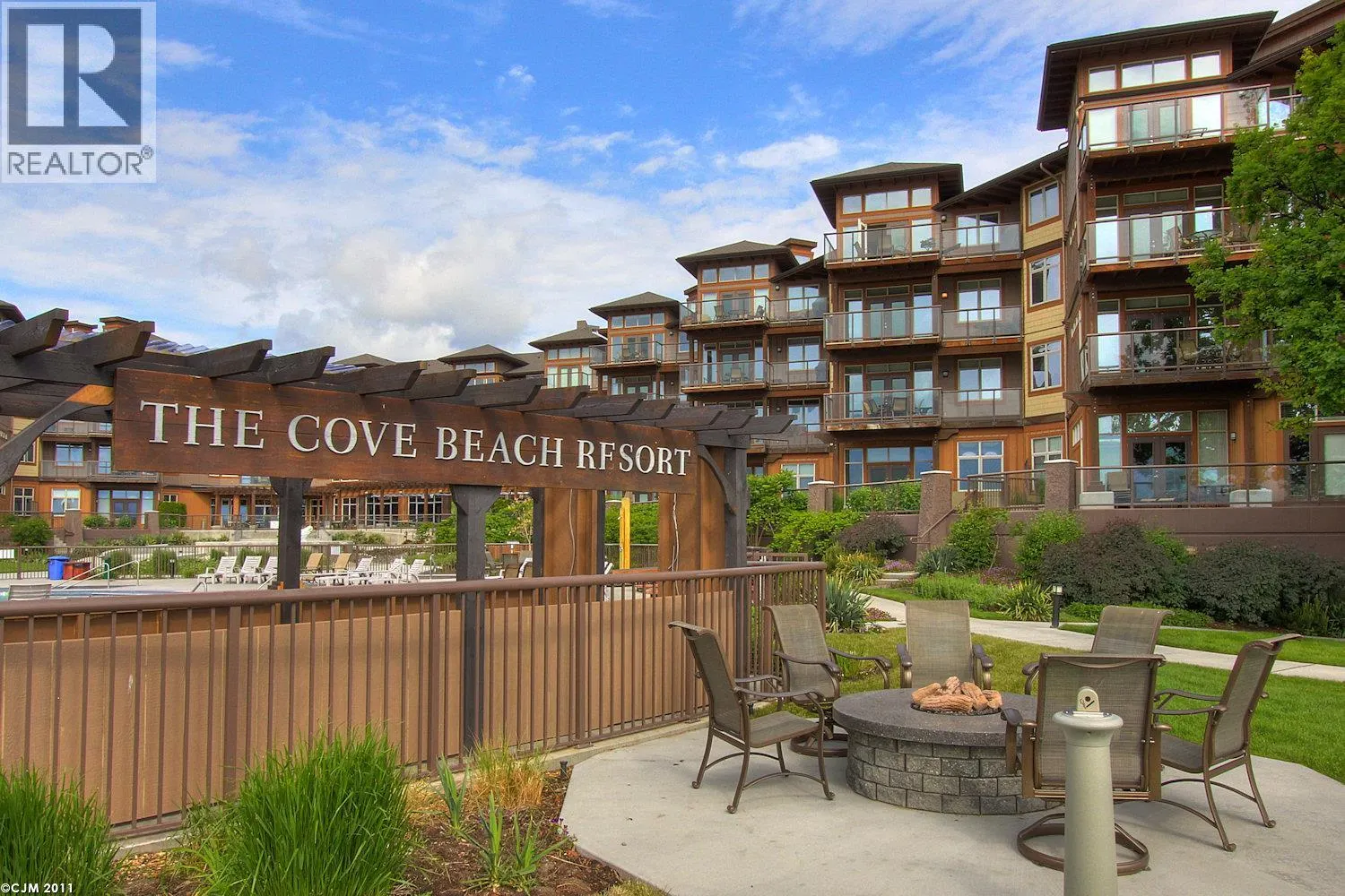 4205 Gellatly Road Unit# 304
