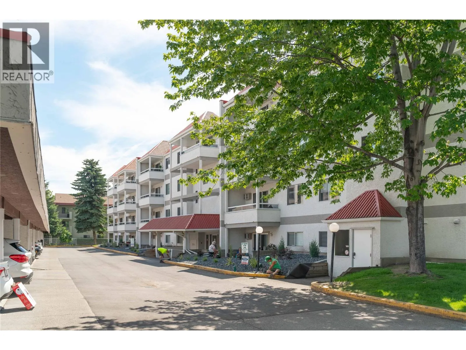 3155 DeMontreuil Court Unit# 404