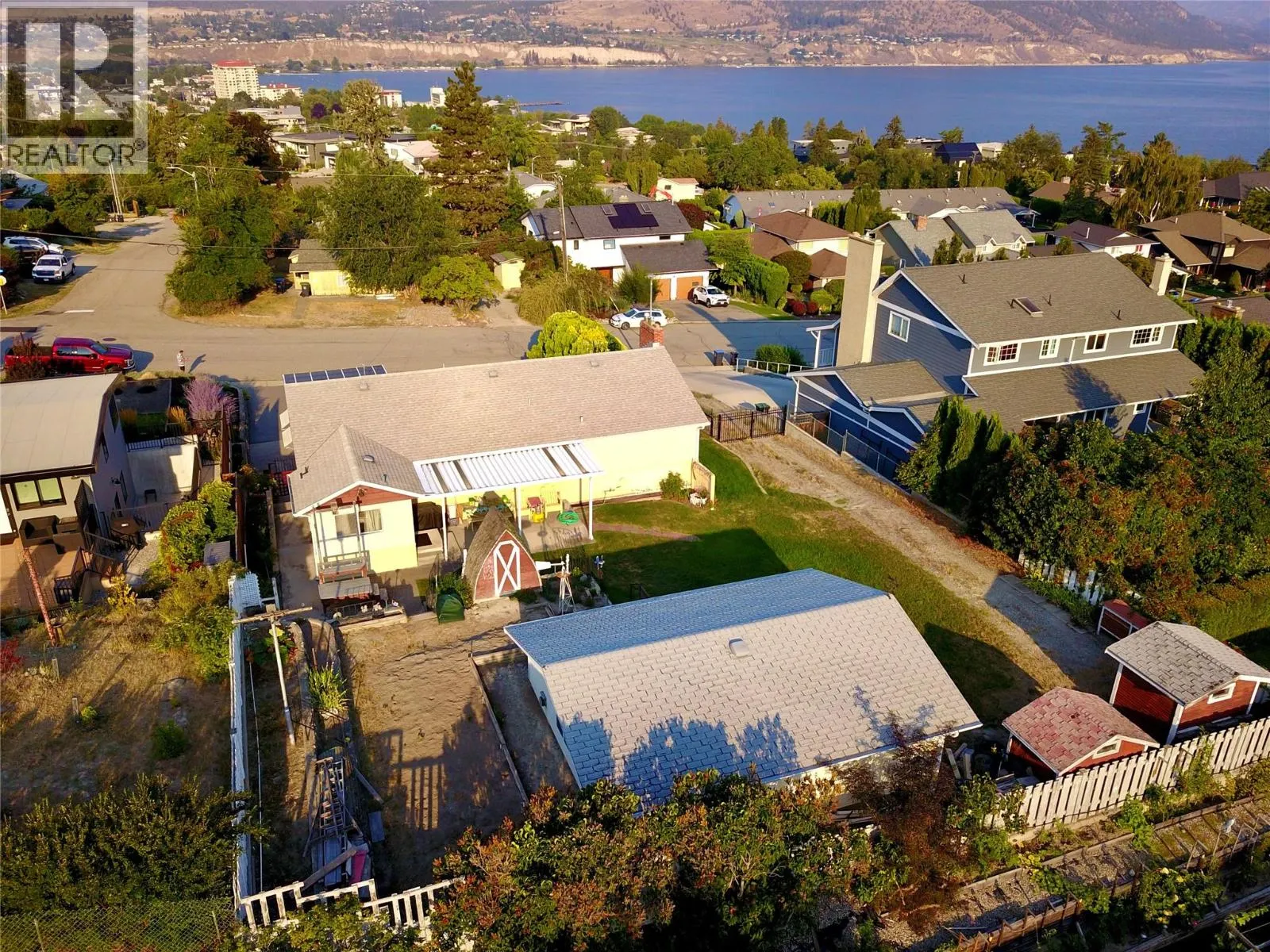126 Grandview Street