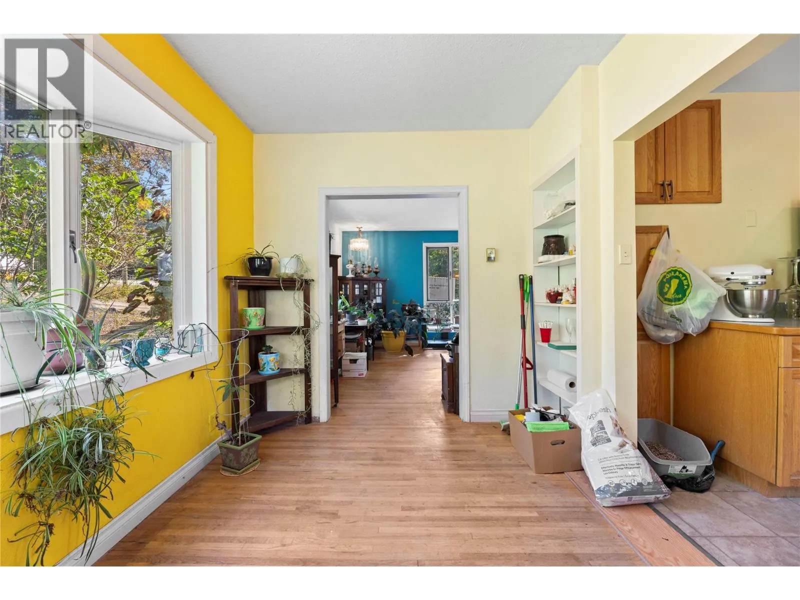 1121 Shuswap Street SW