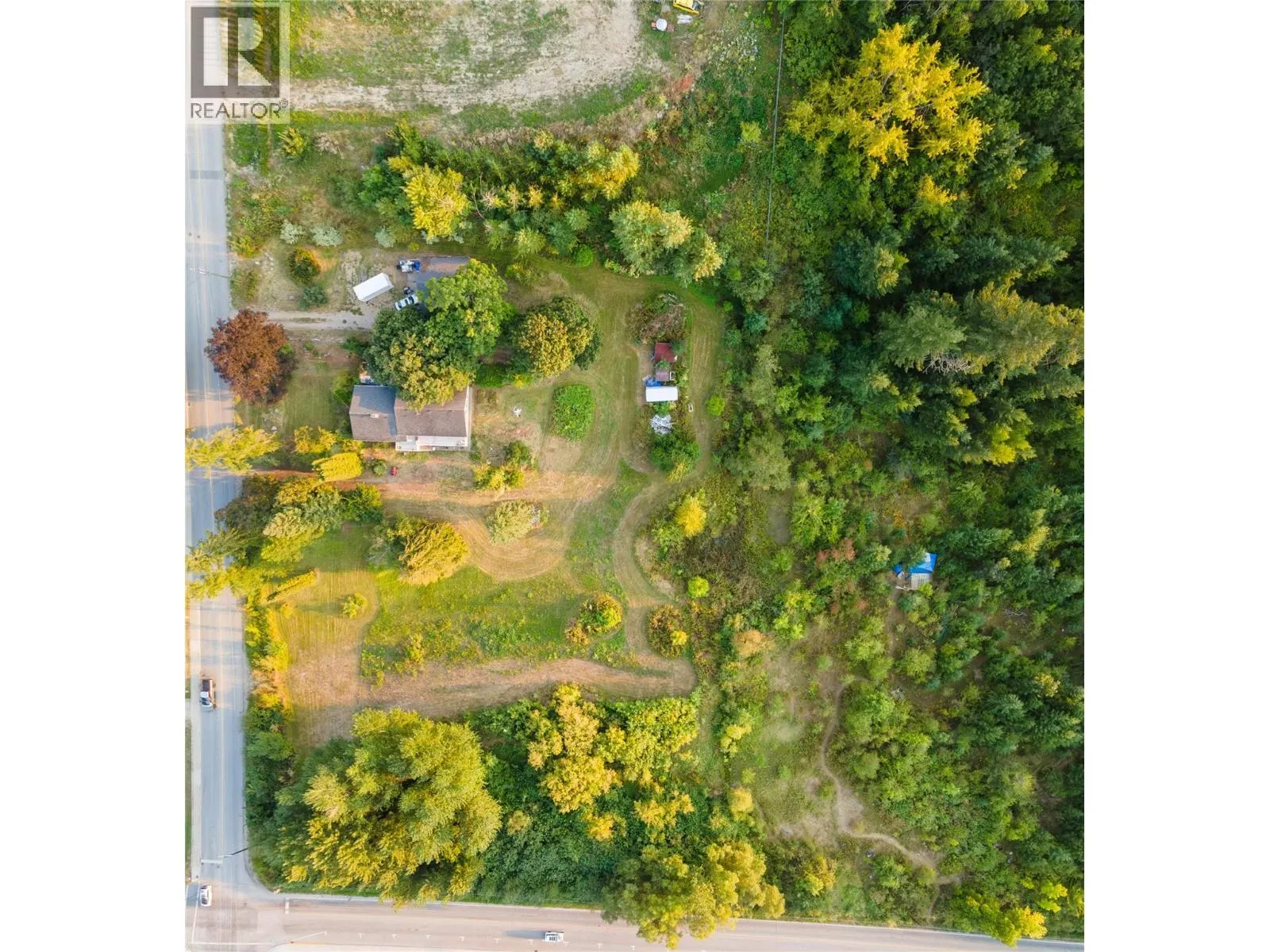 1121 Shuswap Street SW