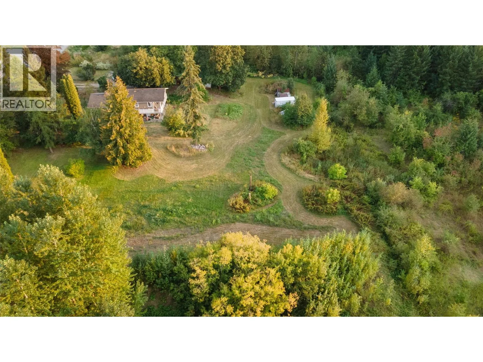 1121 Shuswap Street SW