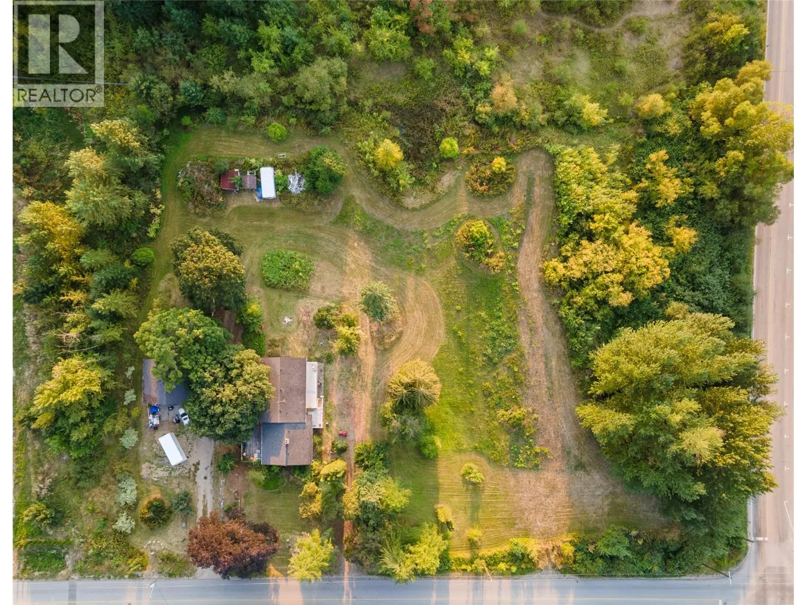 1121 Shuswap Street SW
