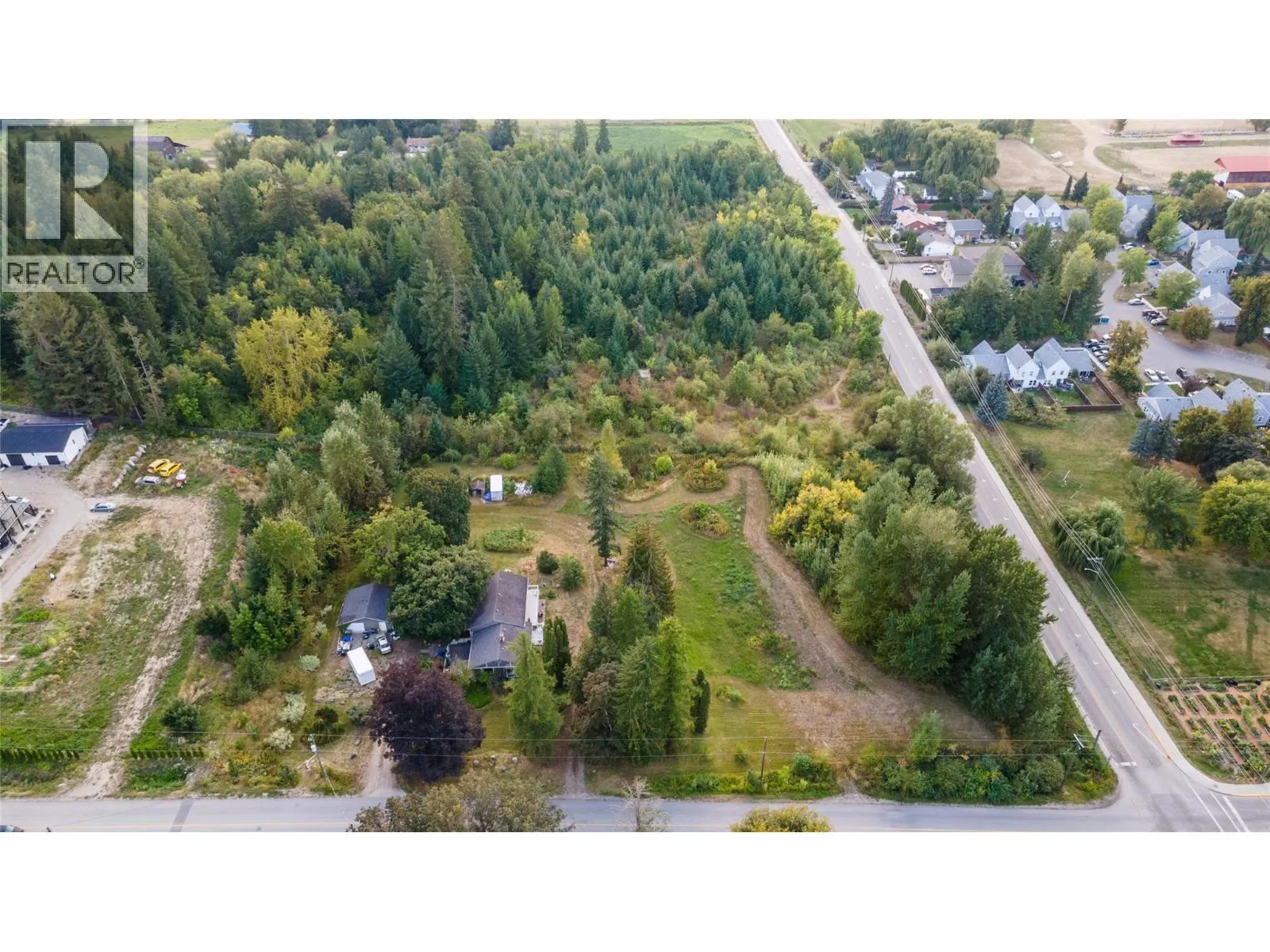 1121 Shuswap Street SW