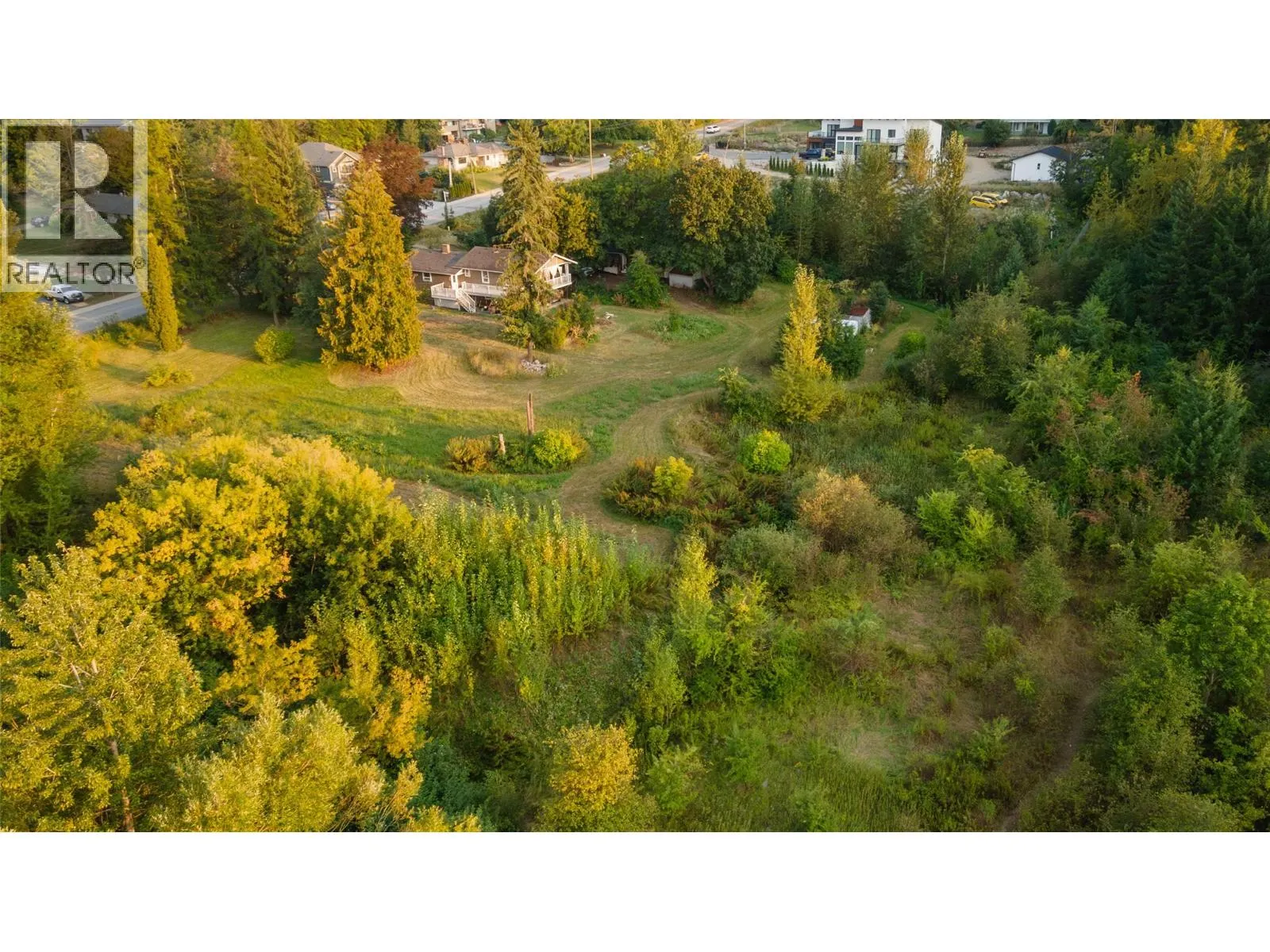 1121 Shuswap Street SW