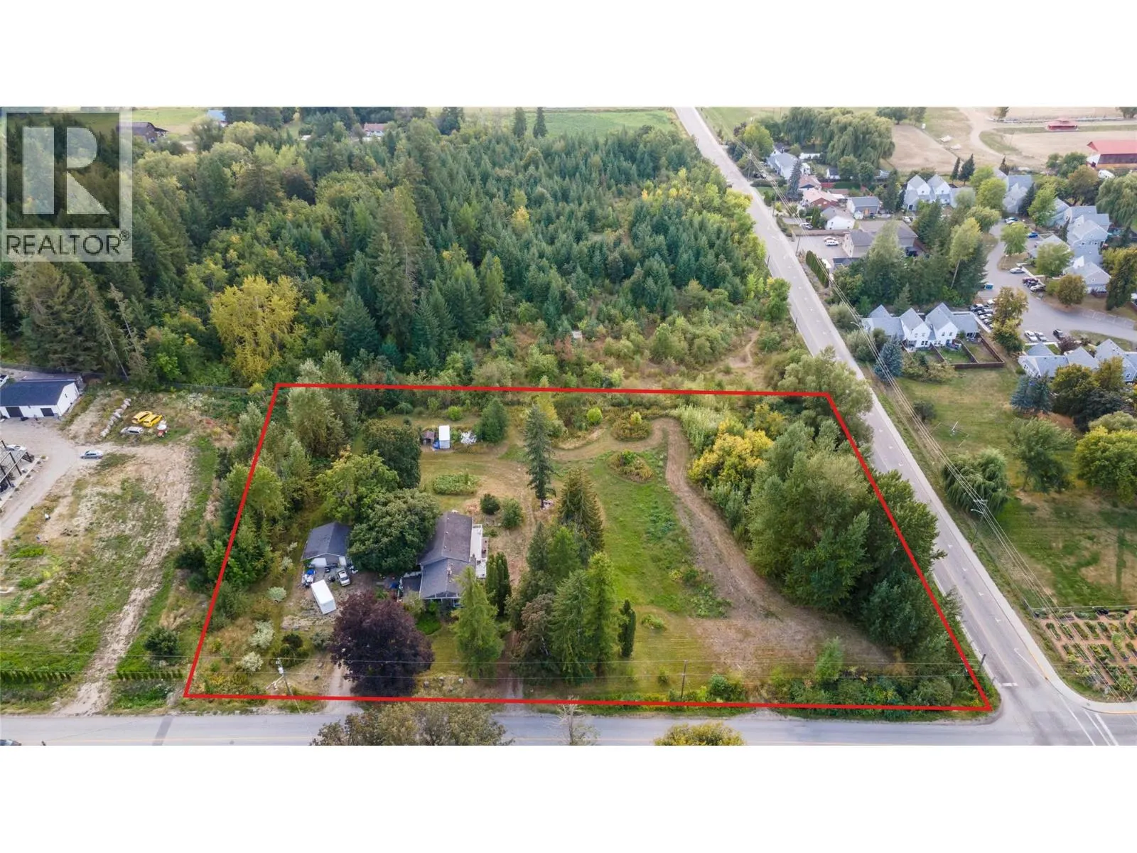 1121 Shuswap Street SW
