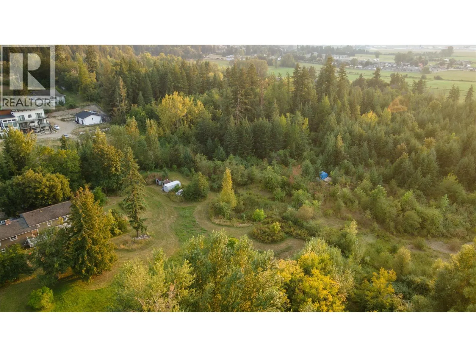 1121 Shuswap Street SW
