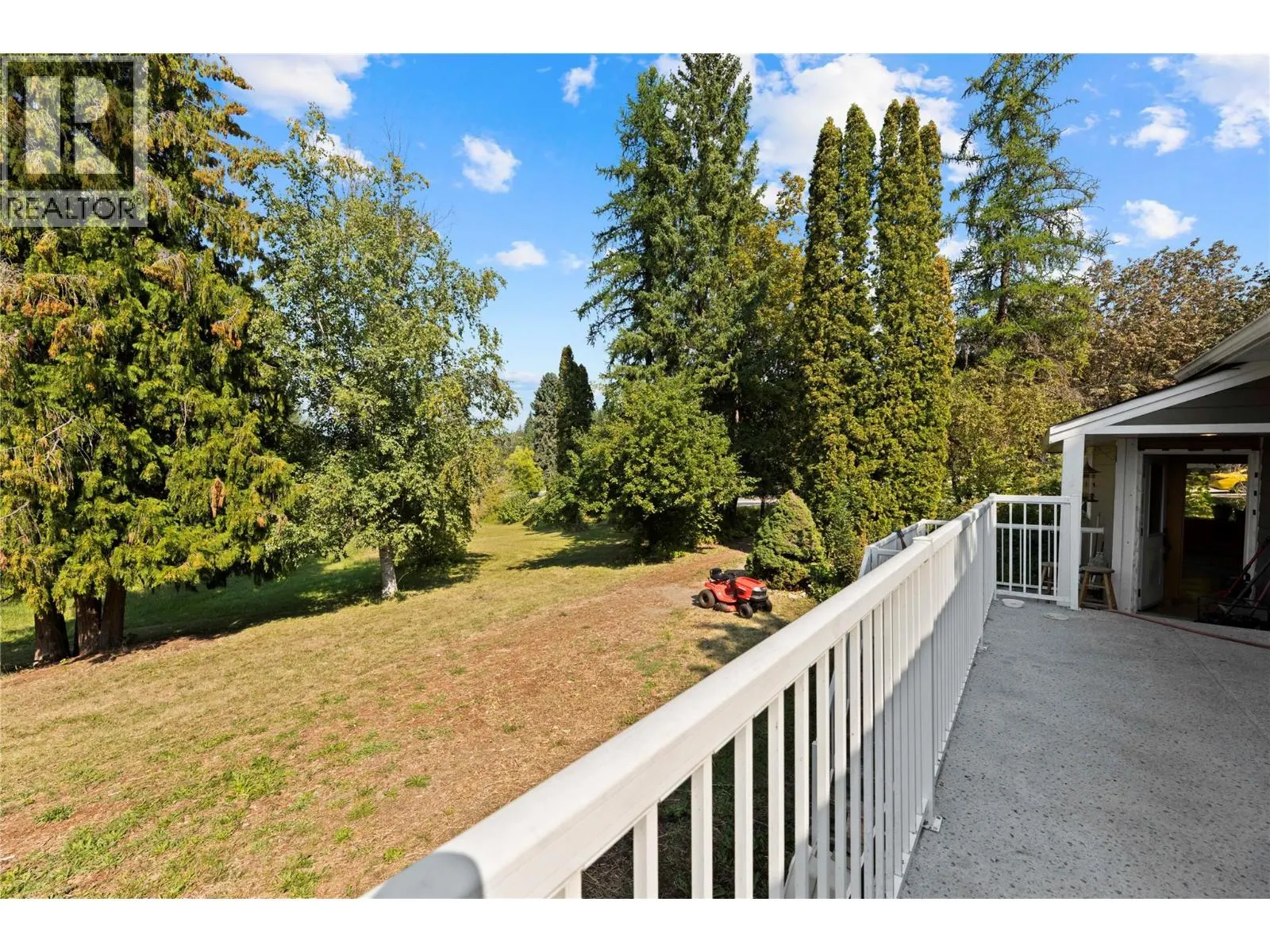 1121 Shuswap Street SW