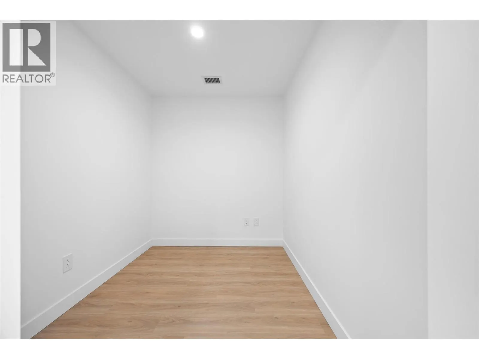 238 Leon Avenue Unit# 1503