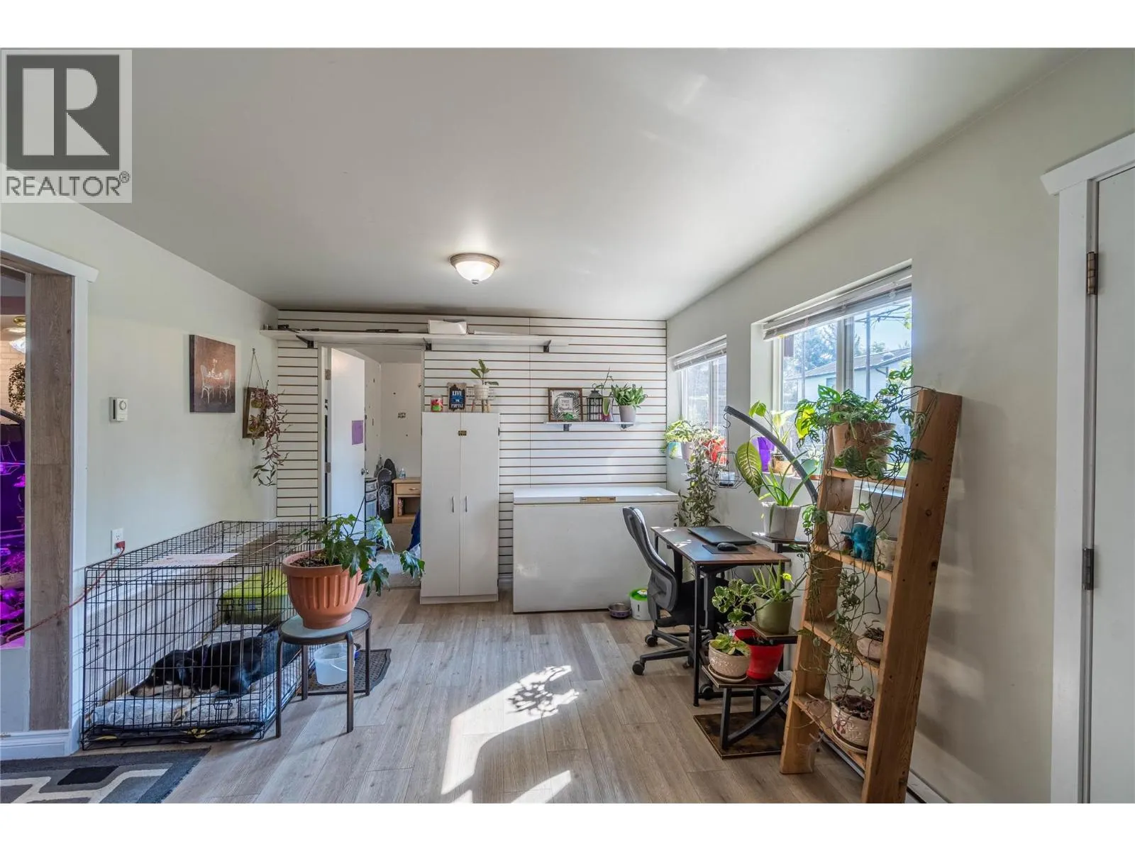 2215 BARBARA Avenue