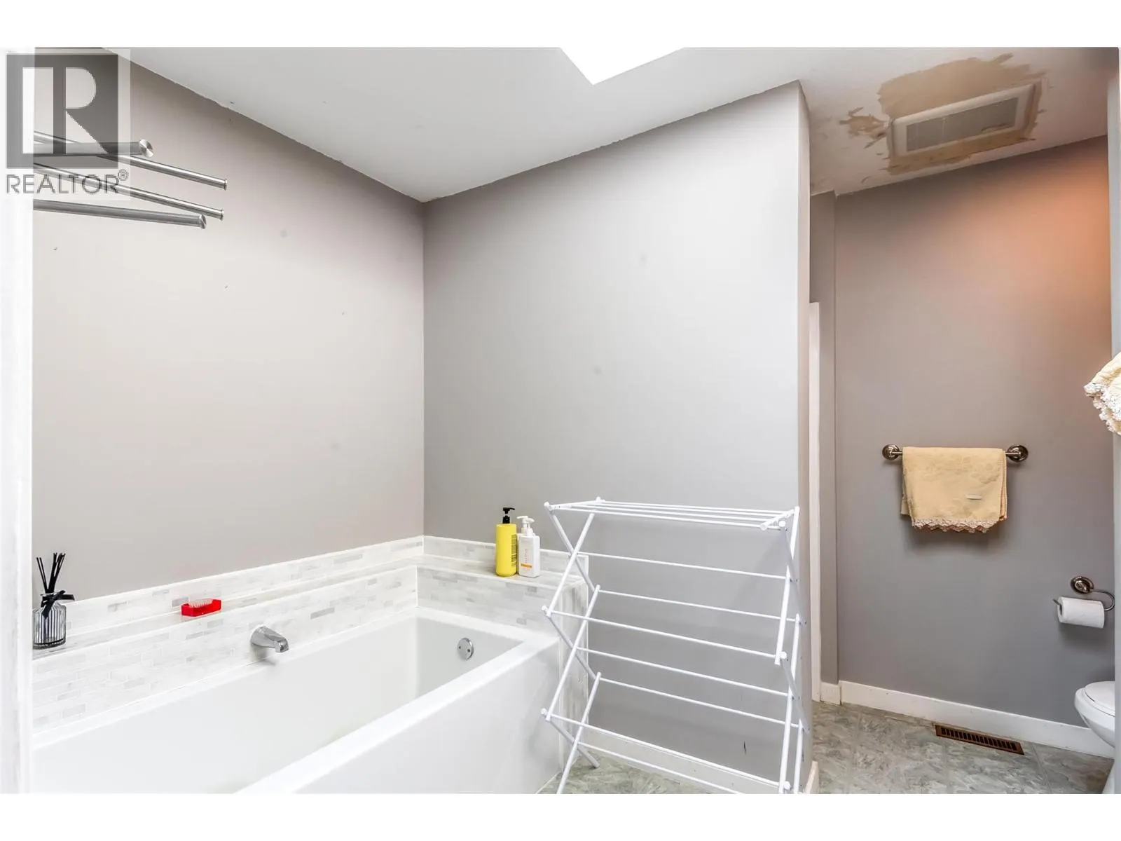 1995 Burtch Road Unit# 156