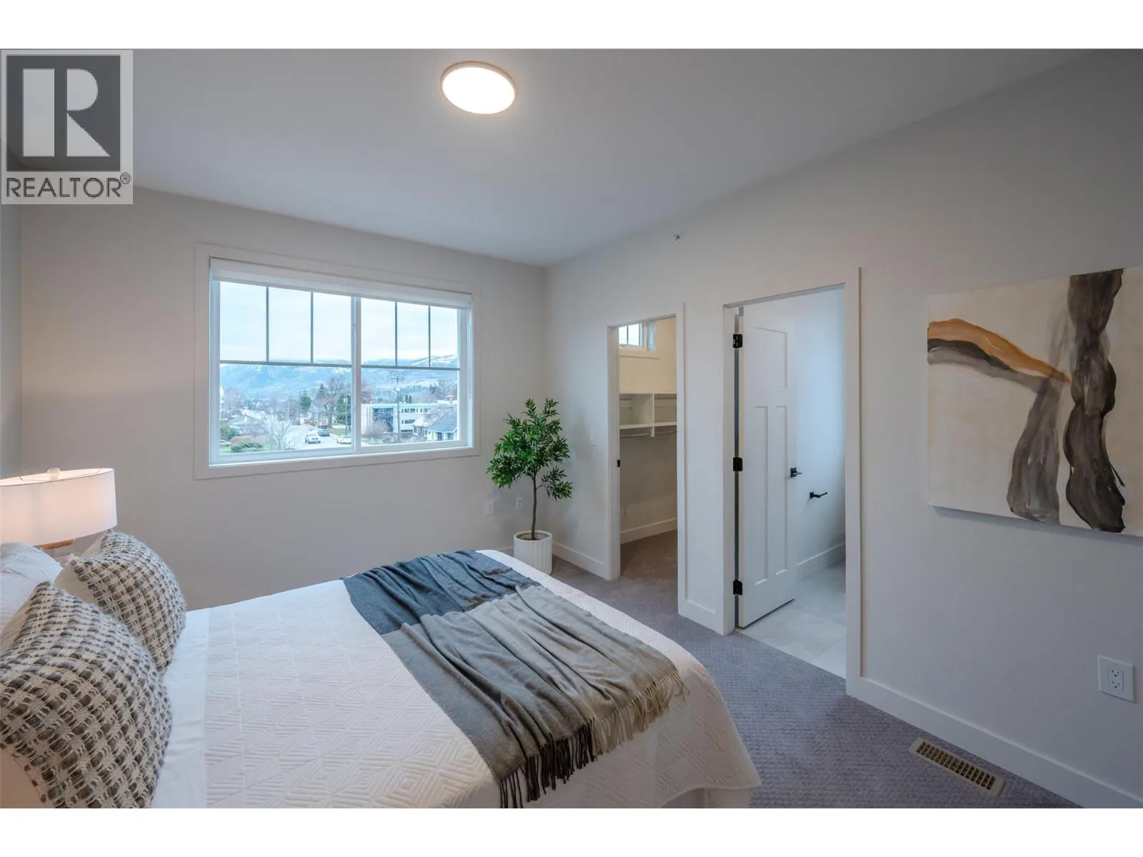784 ARGYLE Street Unit# 106