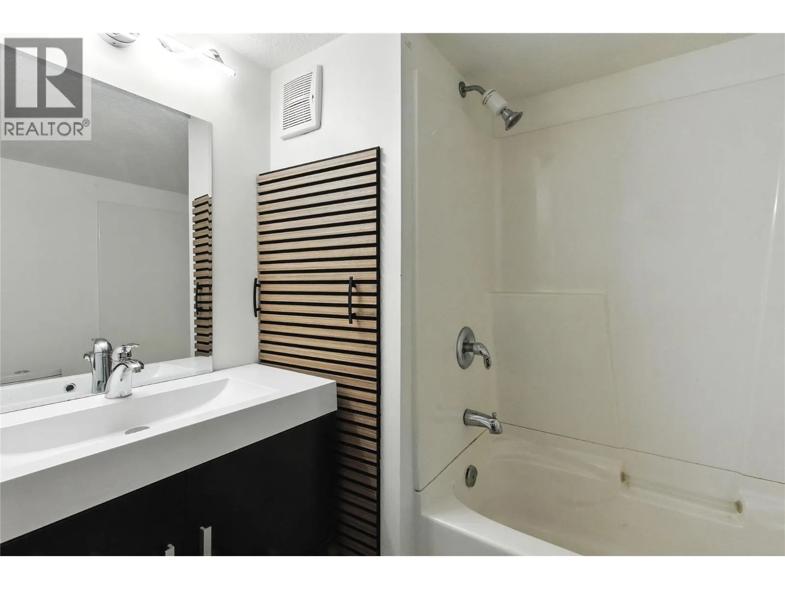 771 Athabasca Street E Unit# 23