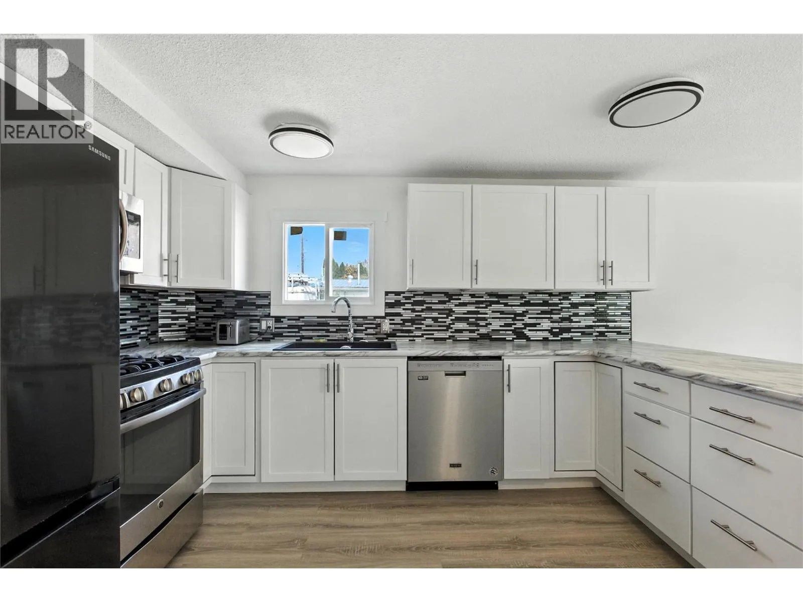 771 Athabasca Street E Unit# 23