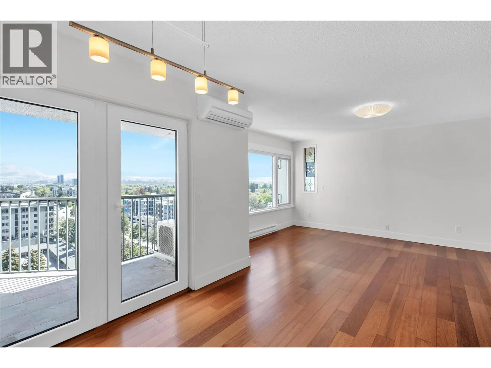 737 Leon Avenue Unit# 1206