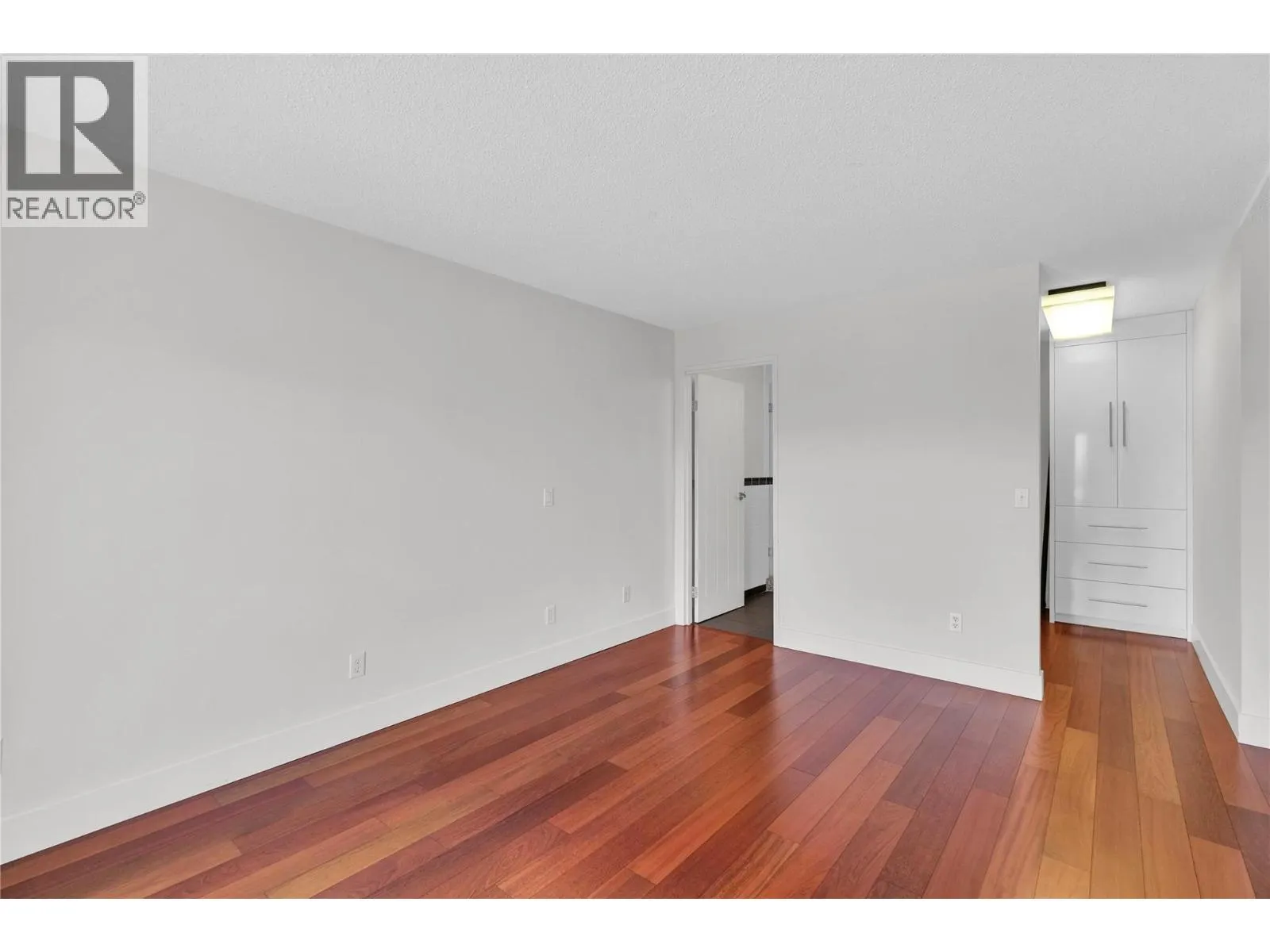737 Leon Avenue Unit# 1206