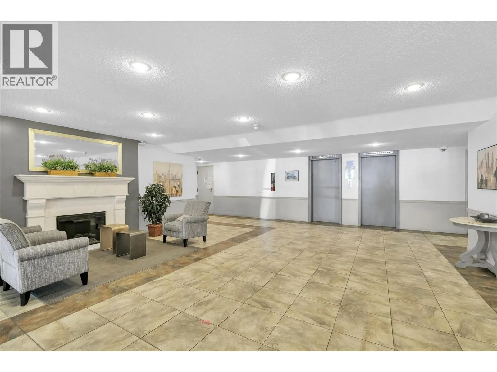 737 Leon Avenue Unit# 1206