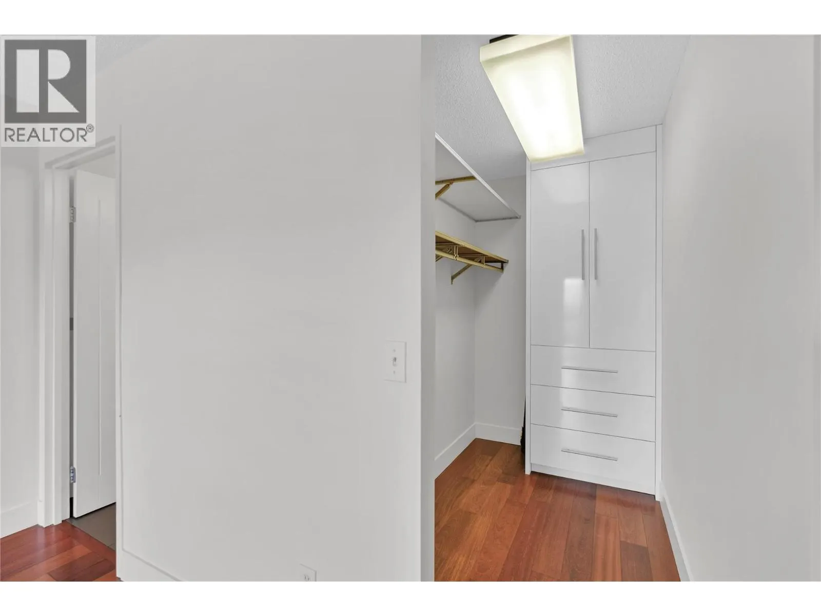 737 Leon Avenue Unit# 1206