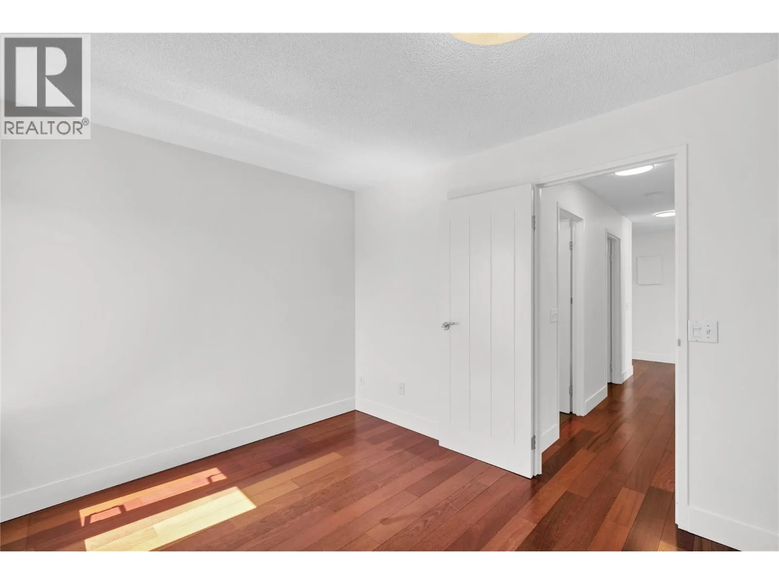 737 Leon Avenue Unit# 1206