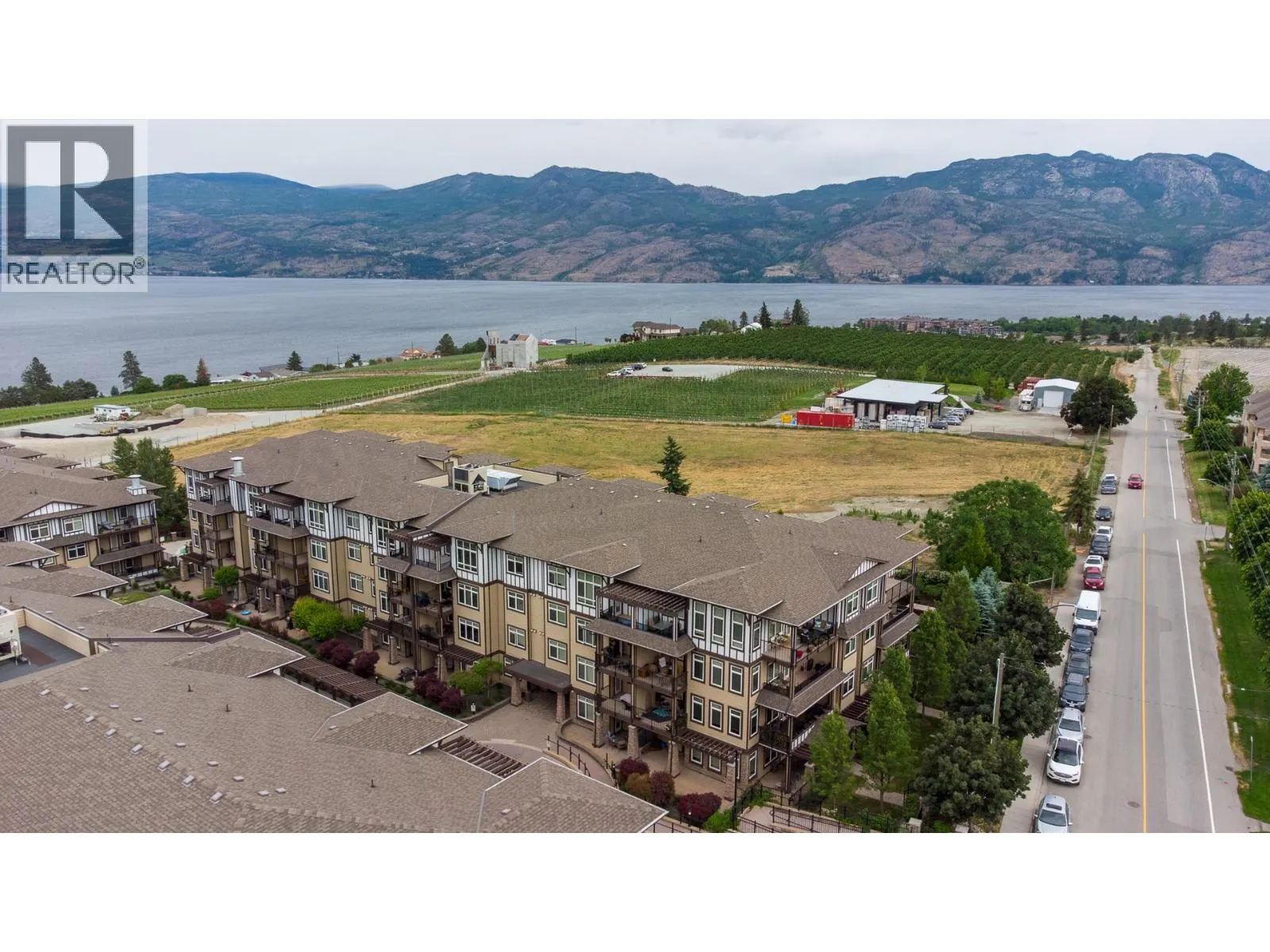 3842 Old Okanagan Highway Unit# 4306
