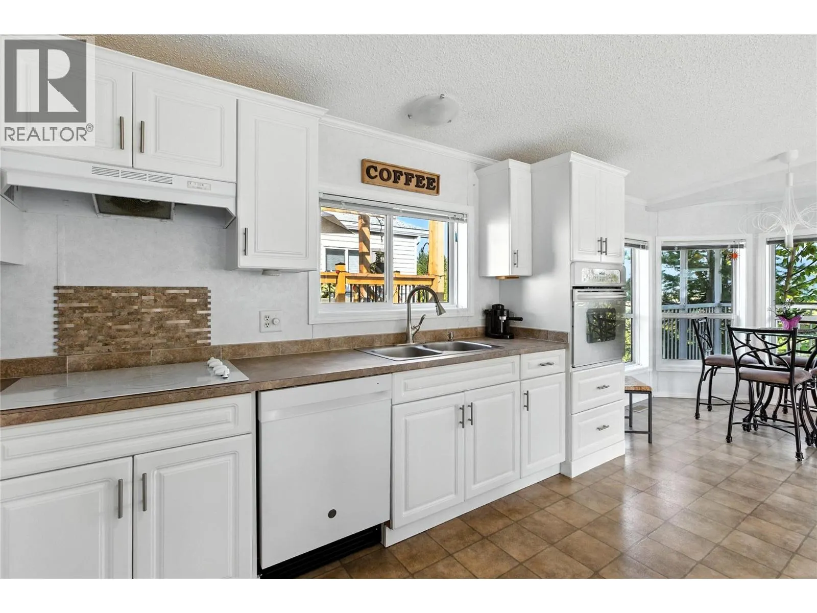 1885 Tappen Notch Hill Road Unit# 32