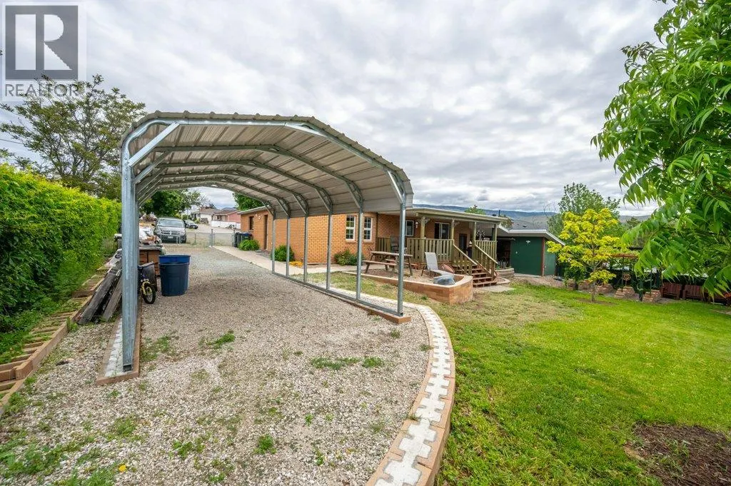 703 Similkameen Avenue