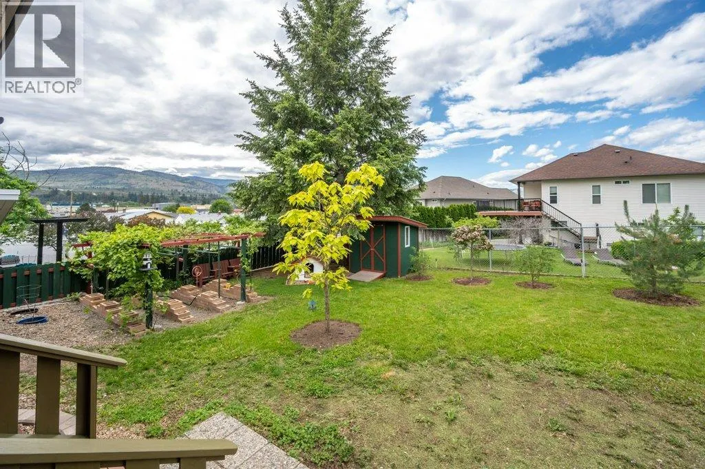 703 Similkameen Avenue