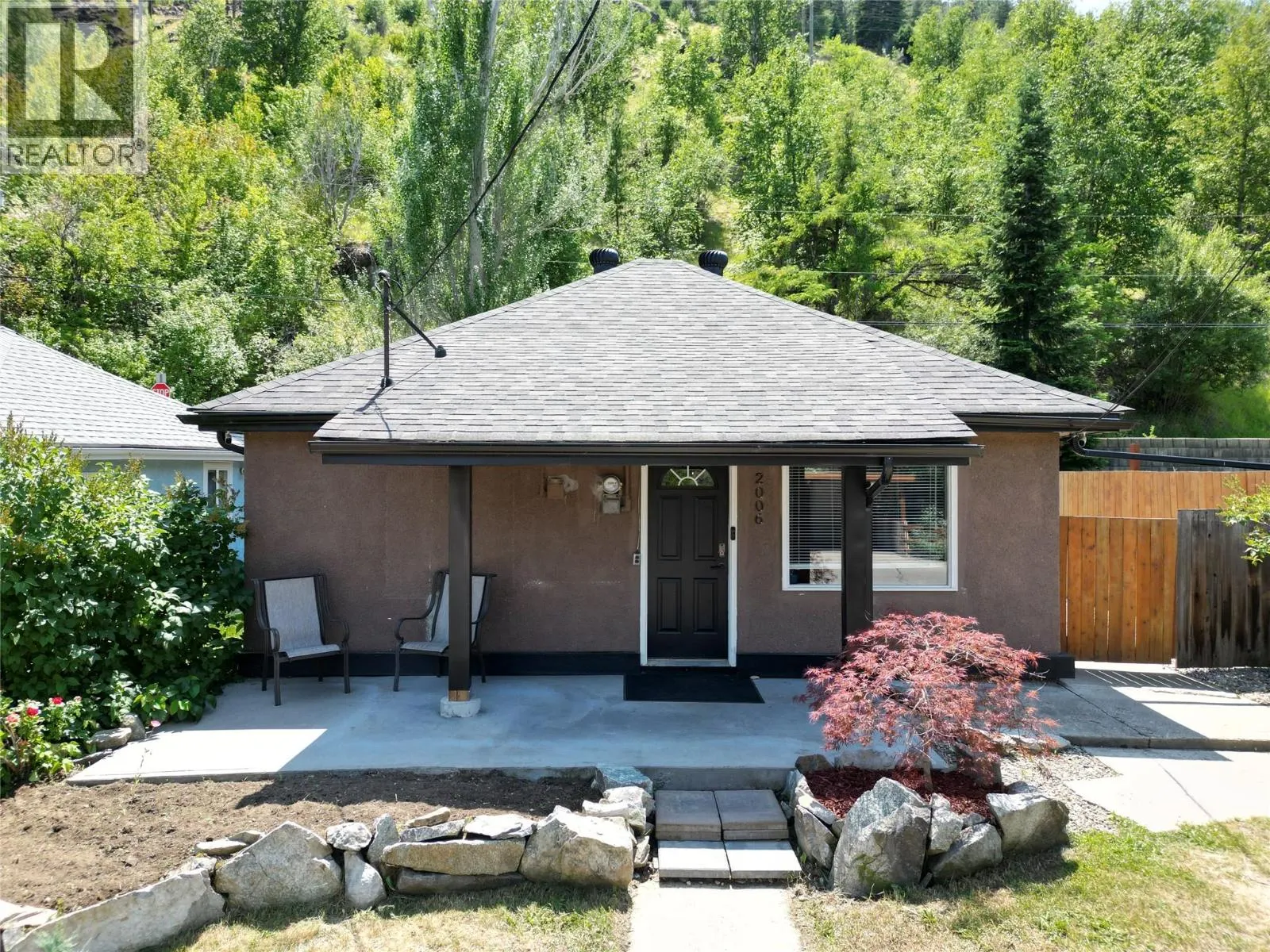 2006 DANIEL Street