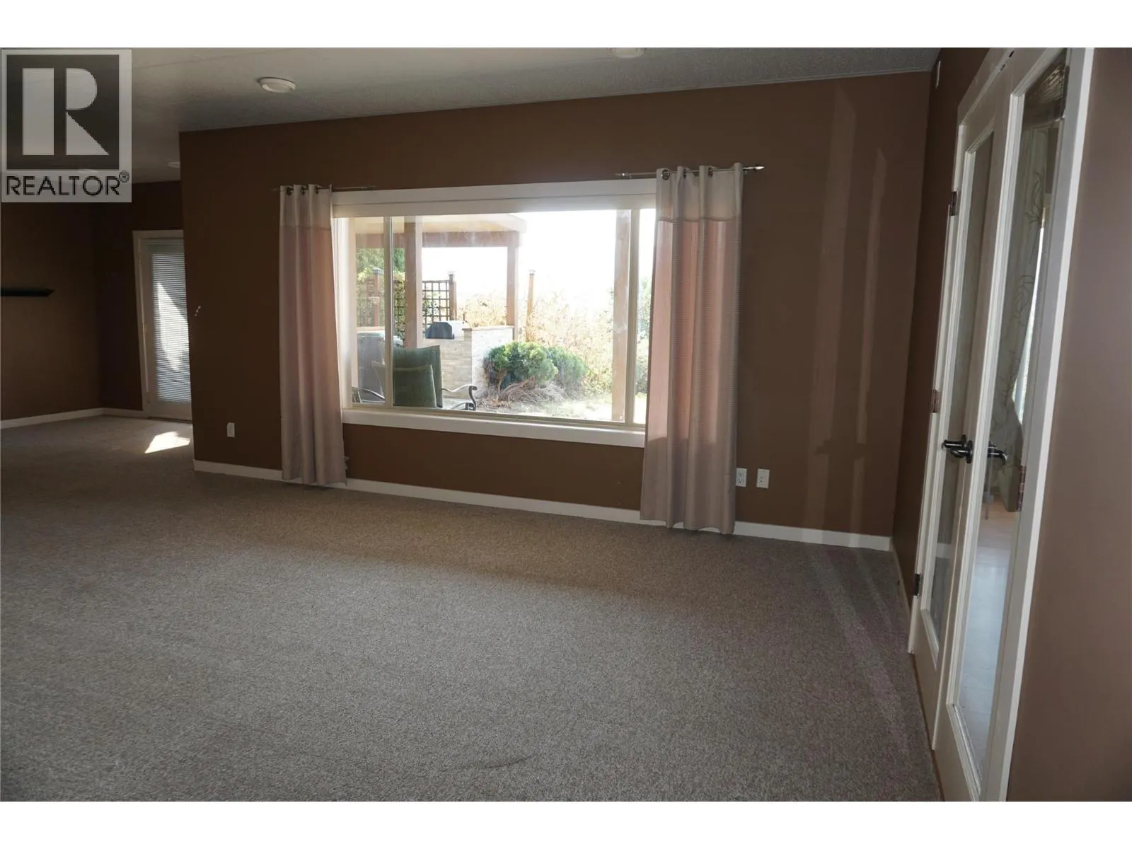 1302 Loseth Drive