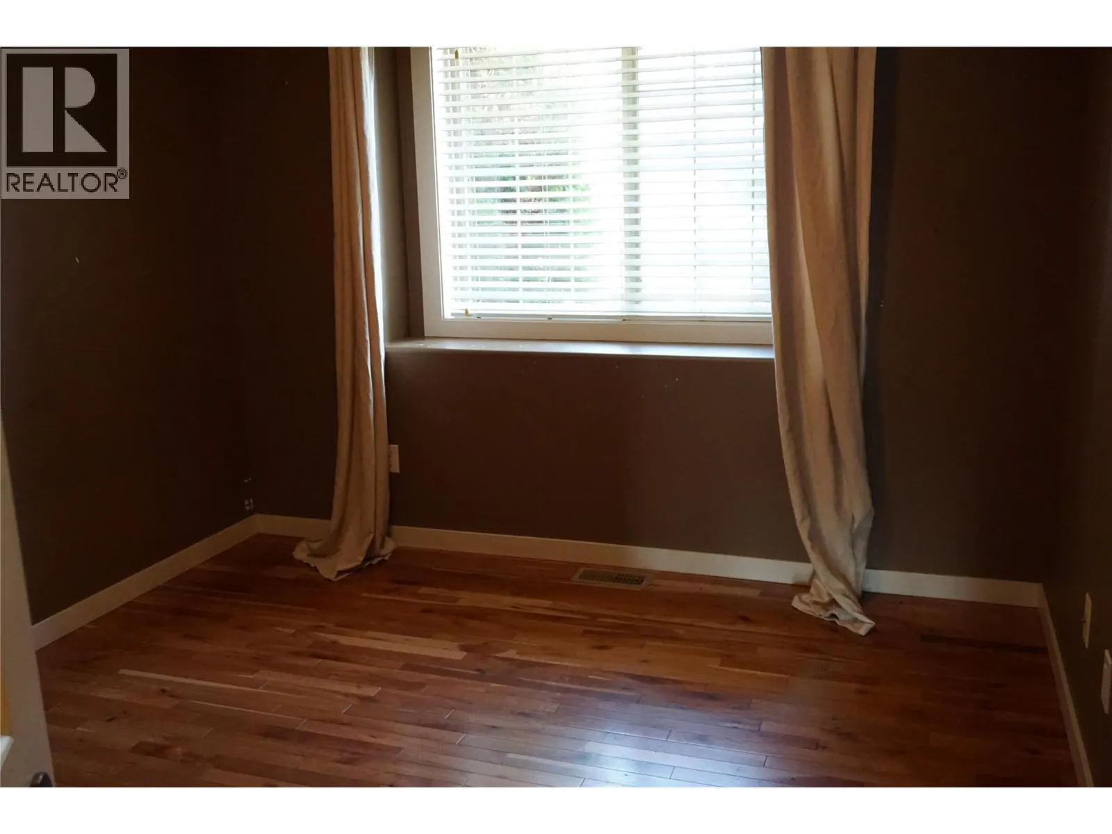 1302 Loseth Drive