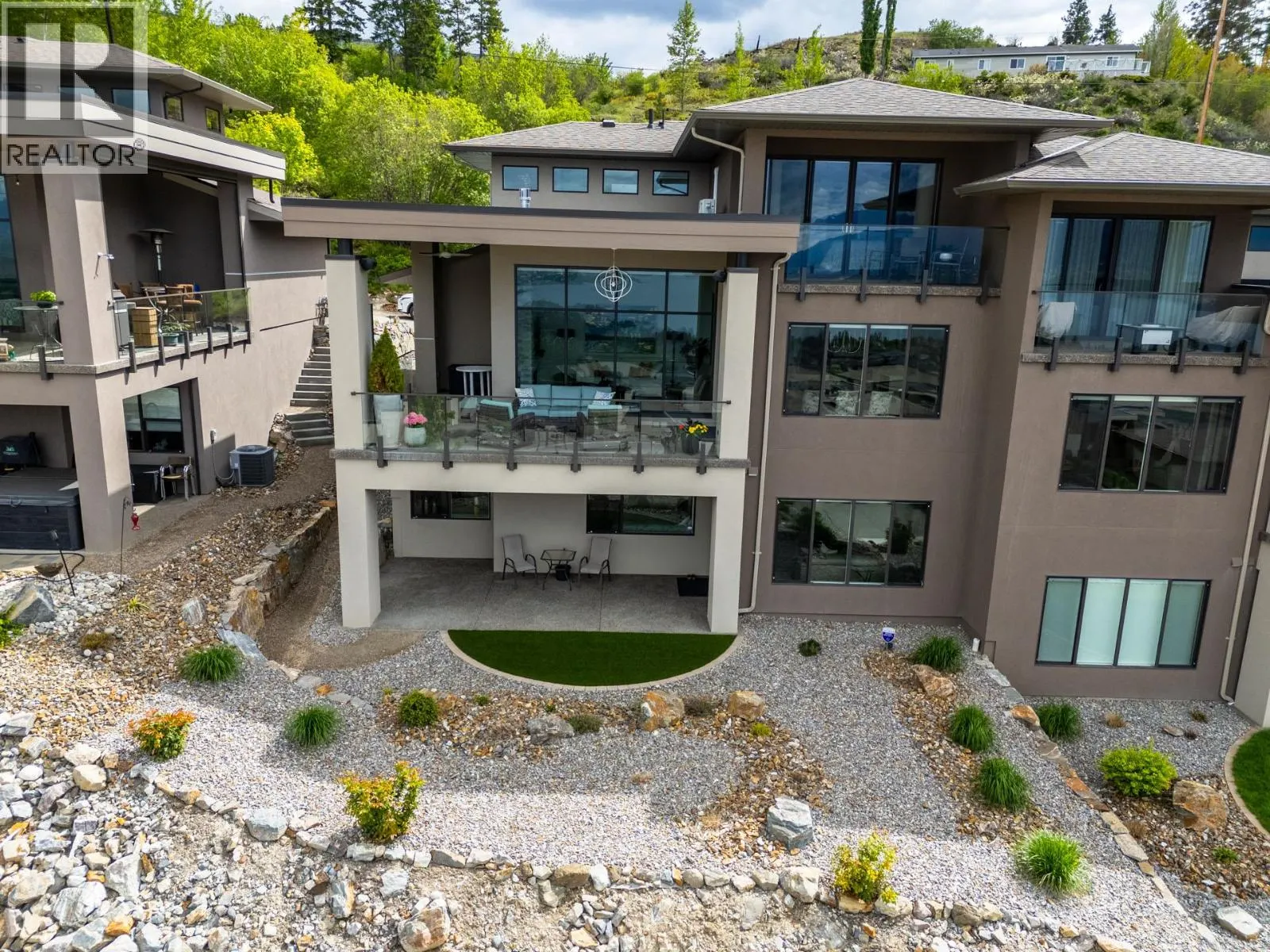 470 Hawk's Perch Lane
