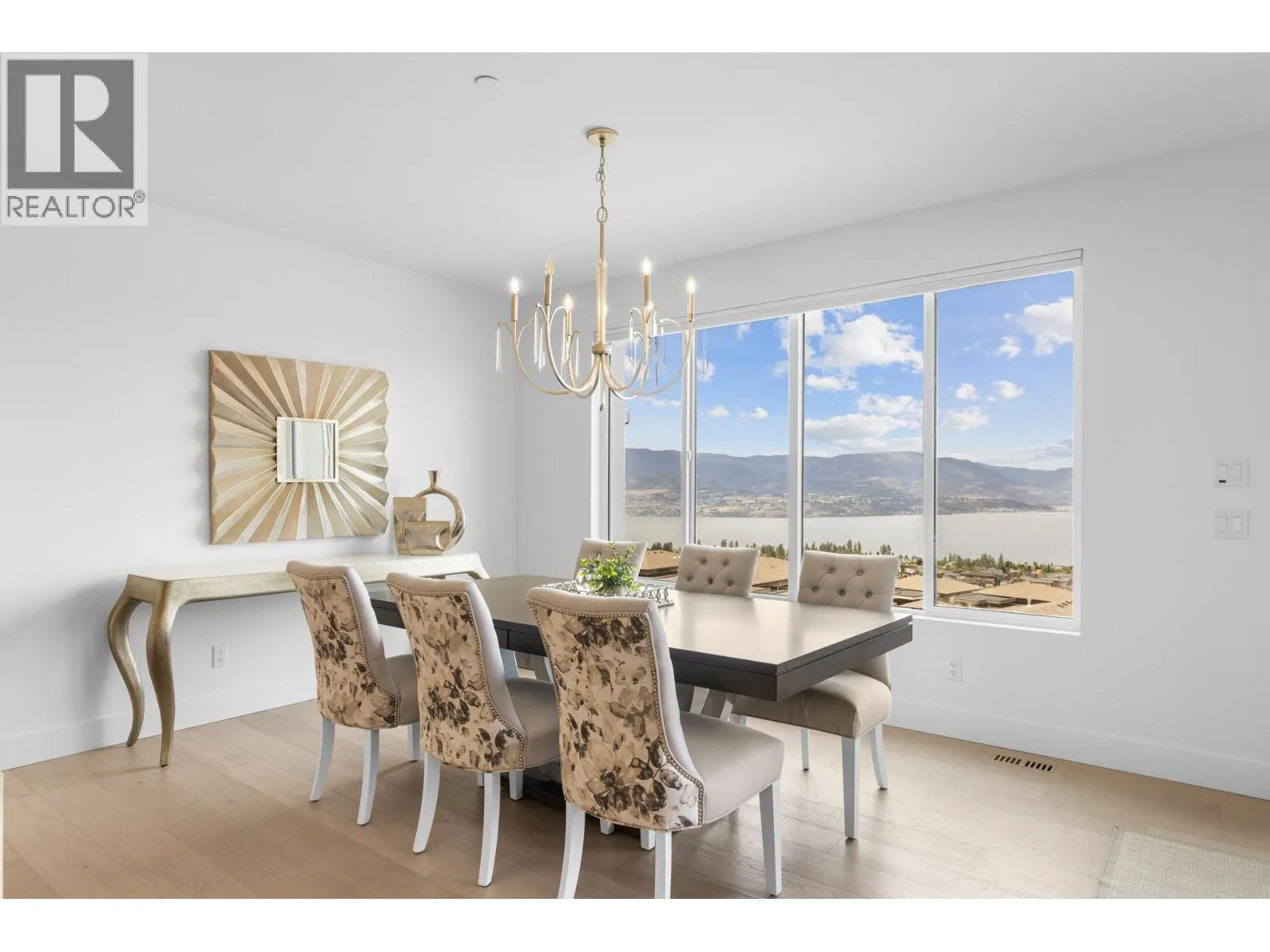 470 Hawk's Perch Lane