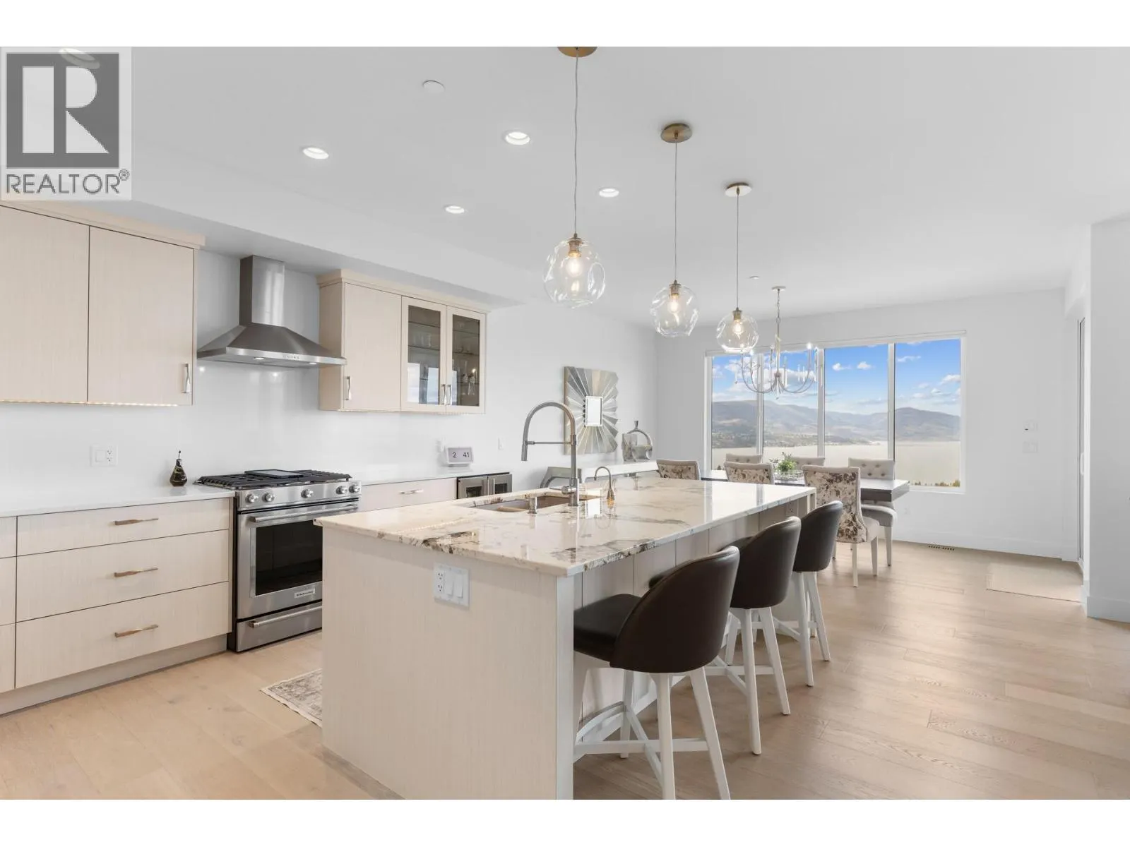470 Hawk's Perch Lane