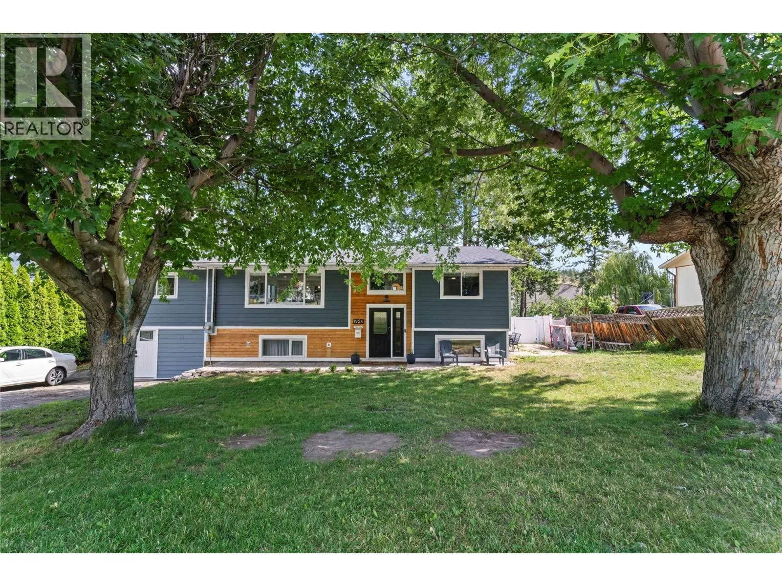 1254 Foxwood Lane