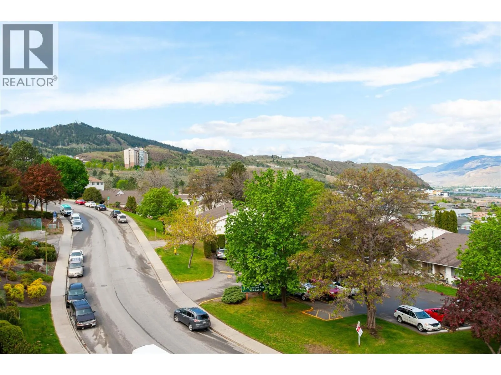 445 DALGLEISH Drive Unit# 10