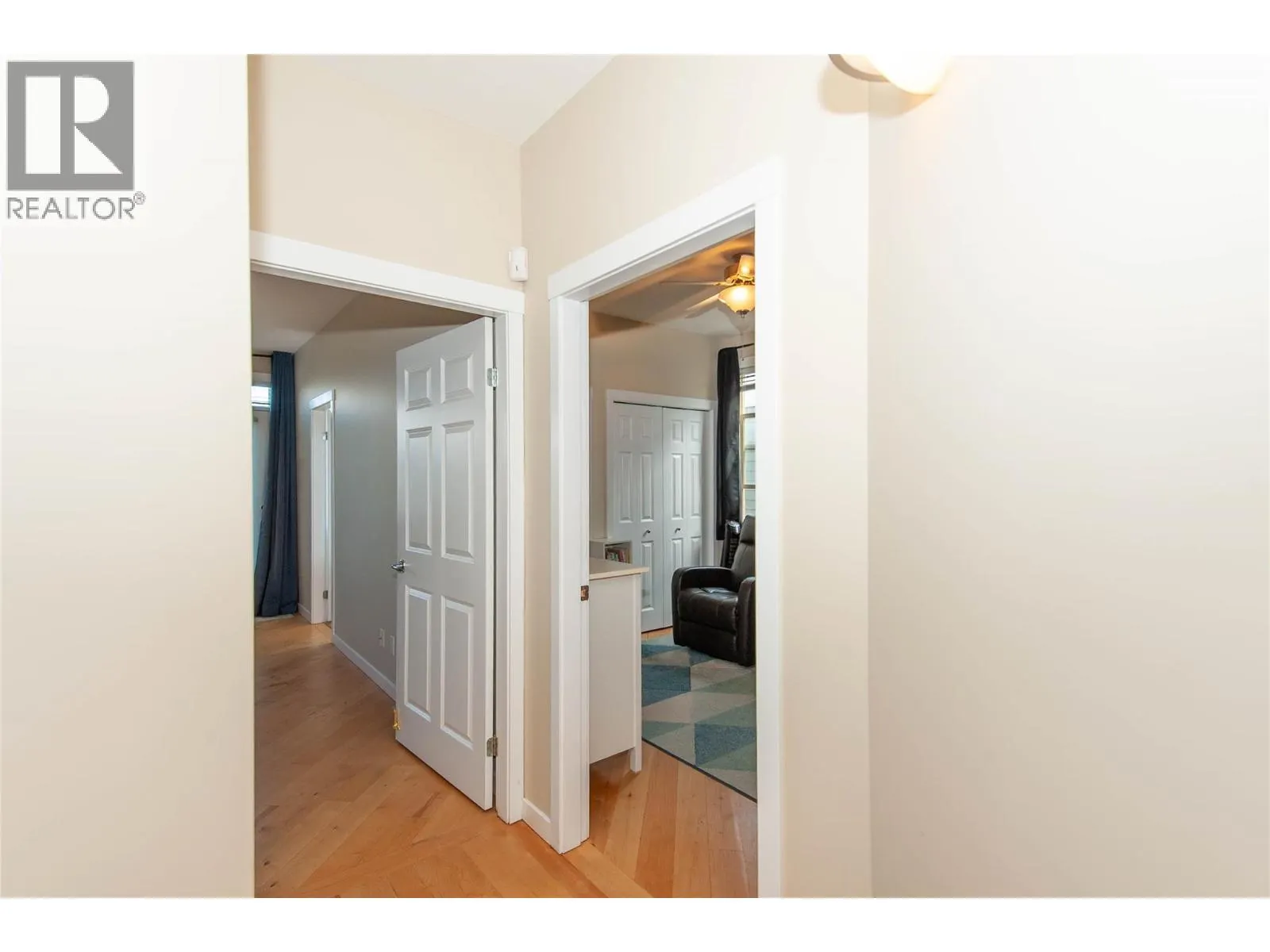 445 DALGLEISH Drive Unit# 10