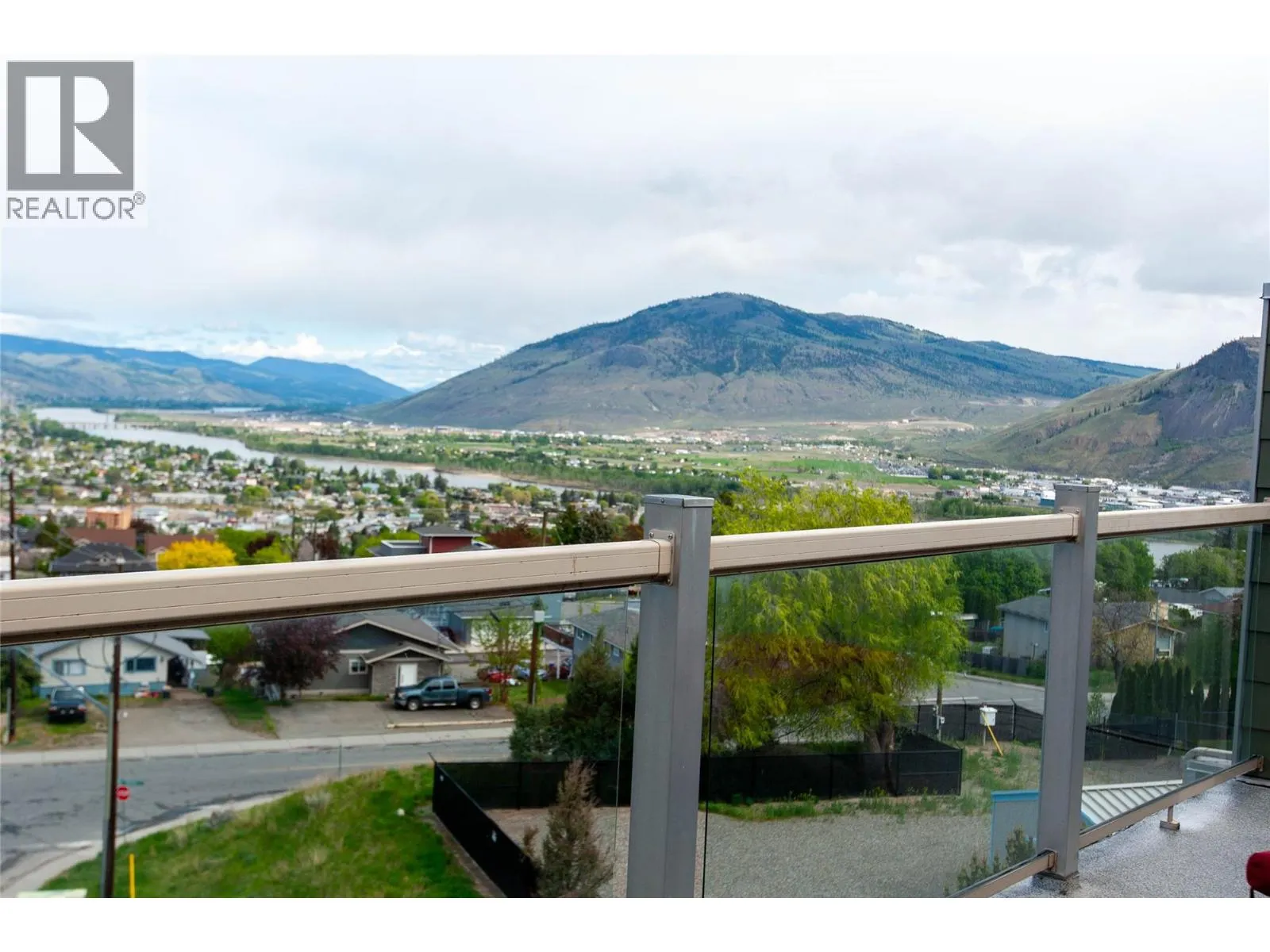 445 DALGLEISH Drive Unit# 10