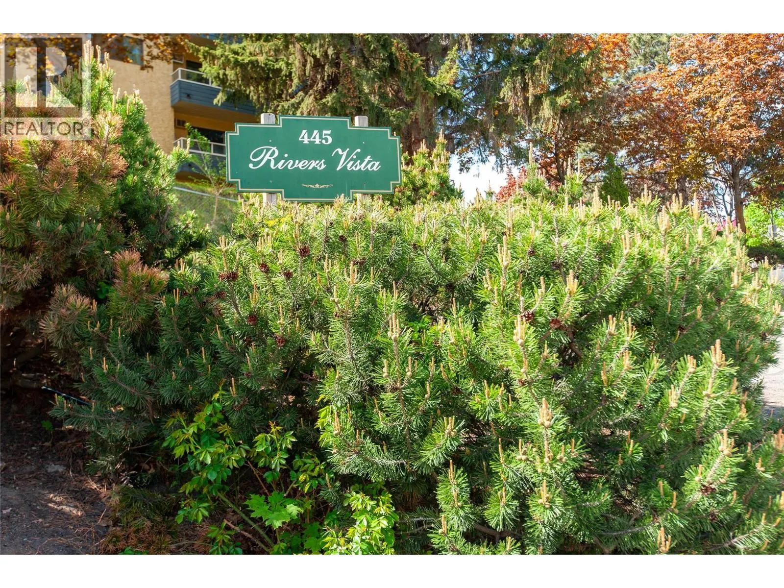 445 DALGLEISH Drive Unit# 10