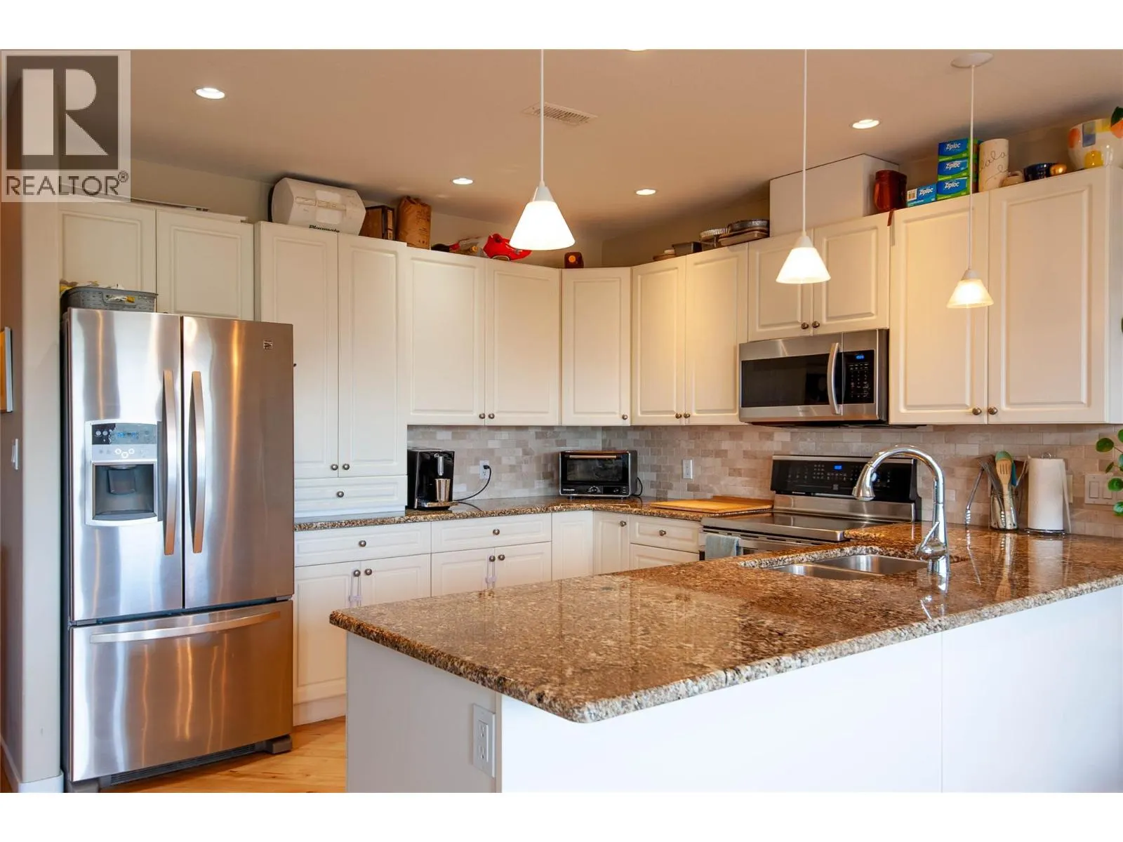 445 DALGLEISH Drive Unit# 10