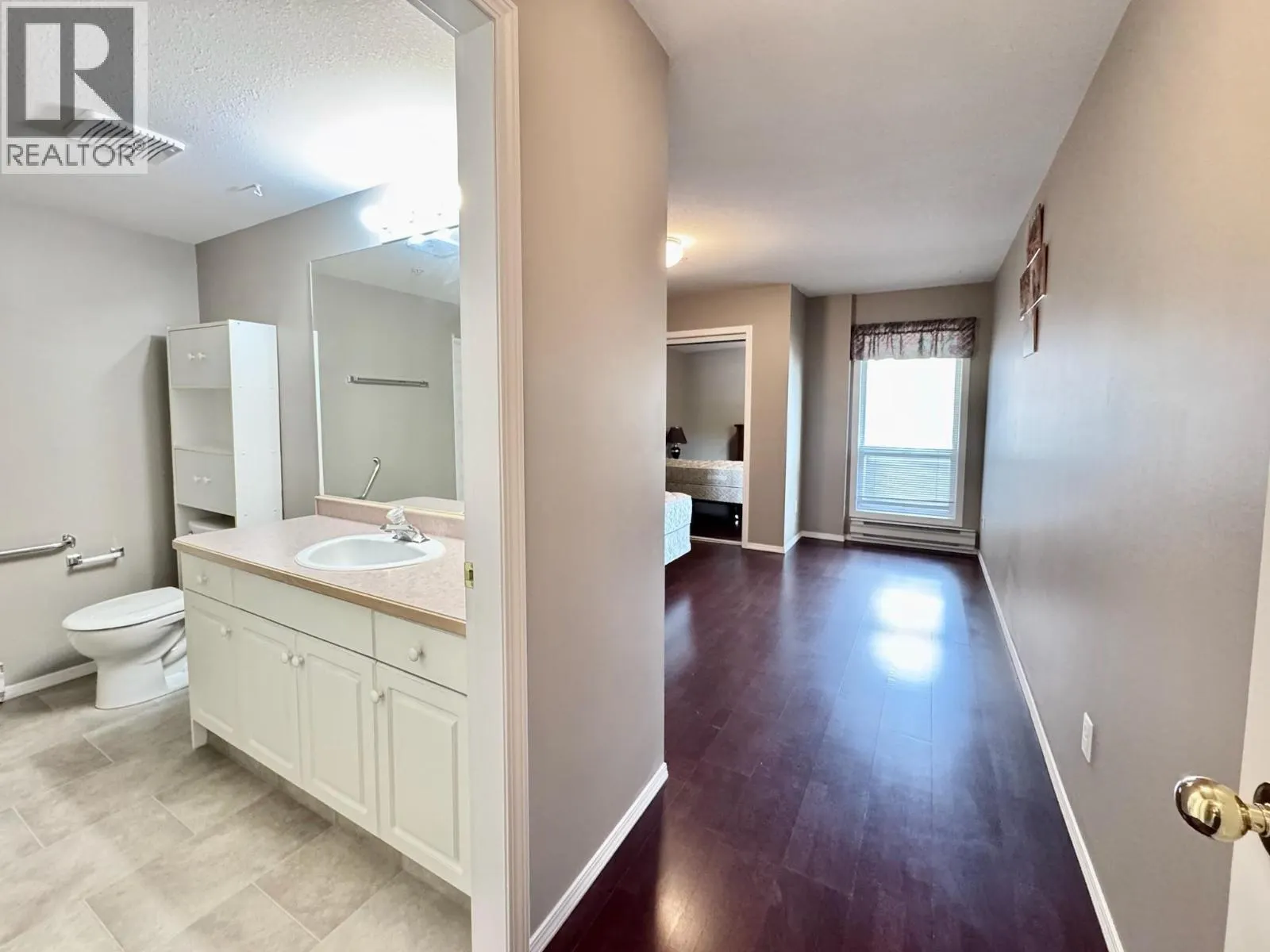 2401 SOUTH MAIN Street Unit# 204