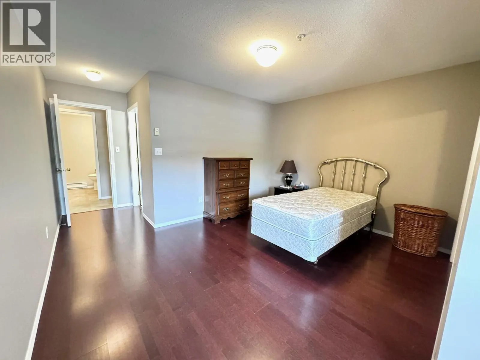 2401 SOUTH MAIN Street Unit# 204