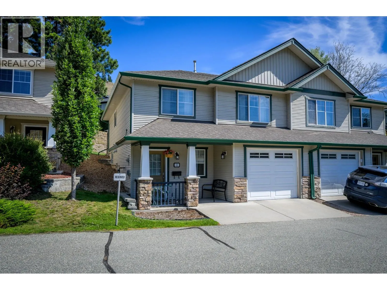 1940 HILLSIDE Drive Unit# 33