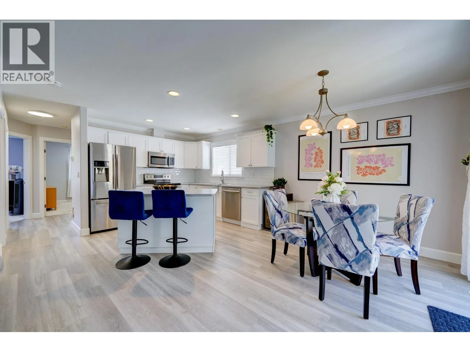 1940 HILLSIDE Drive Unit# 33